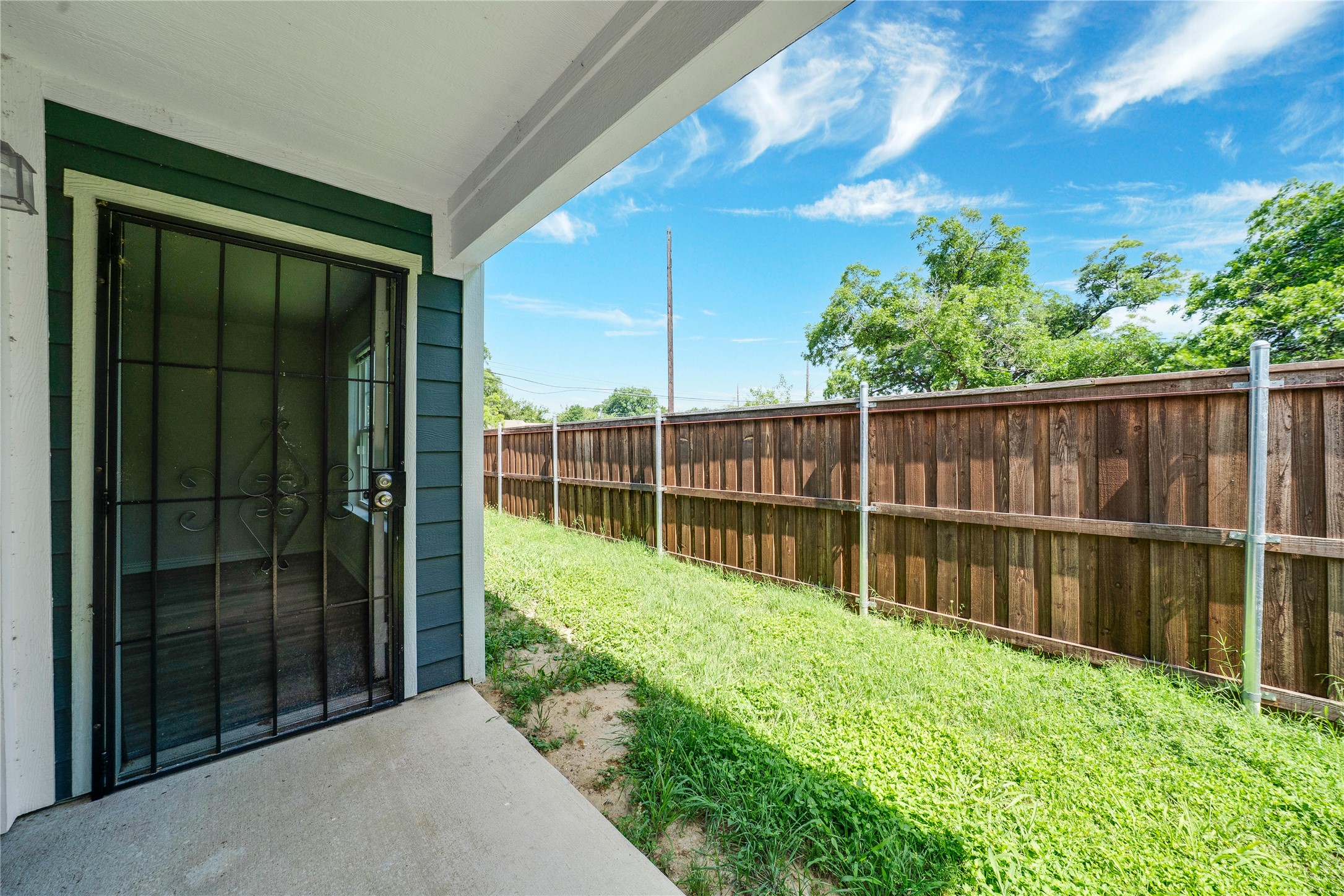 1739 Mcbroom Street Dallas TX 75212