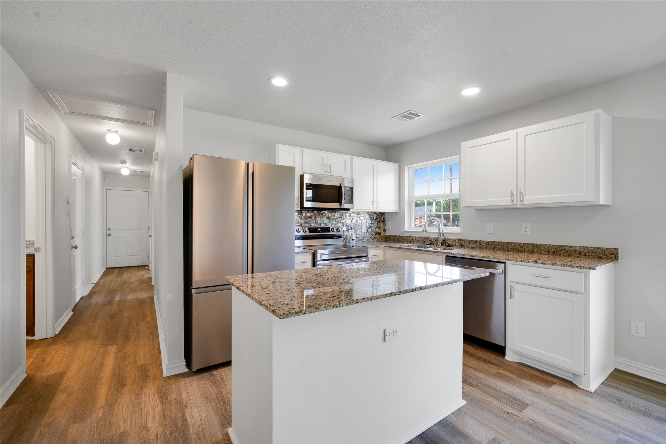 1739 Mcbroom Street Dallas TX 75212