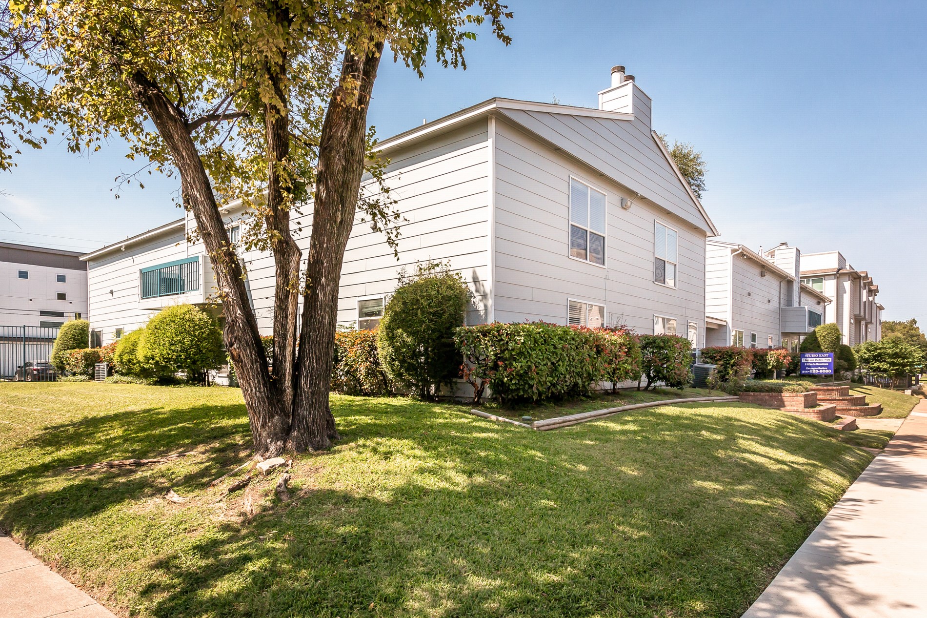 1901 N Fitzhugh Avenue Dallas TX 75204