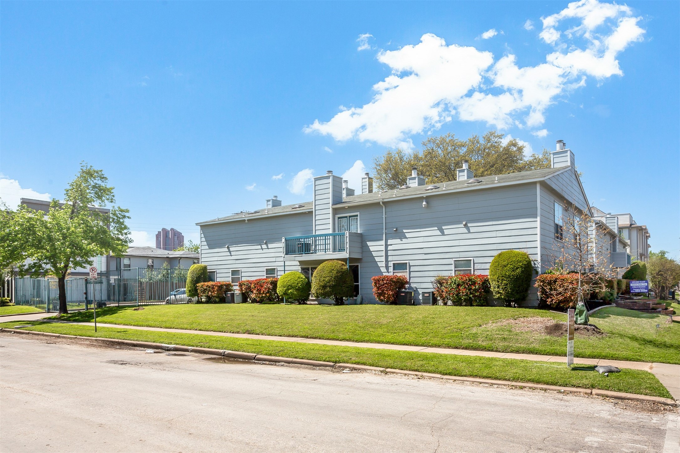 1901 N Fitzhugh Avenue Dallas TX 75204
