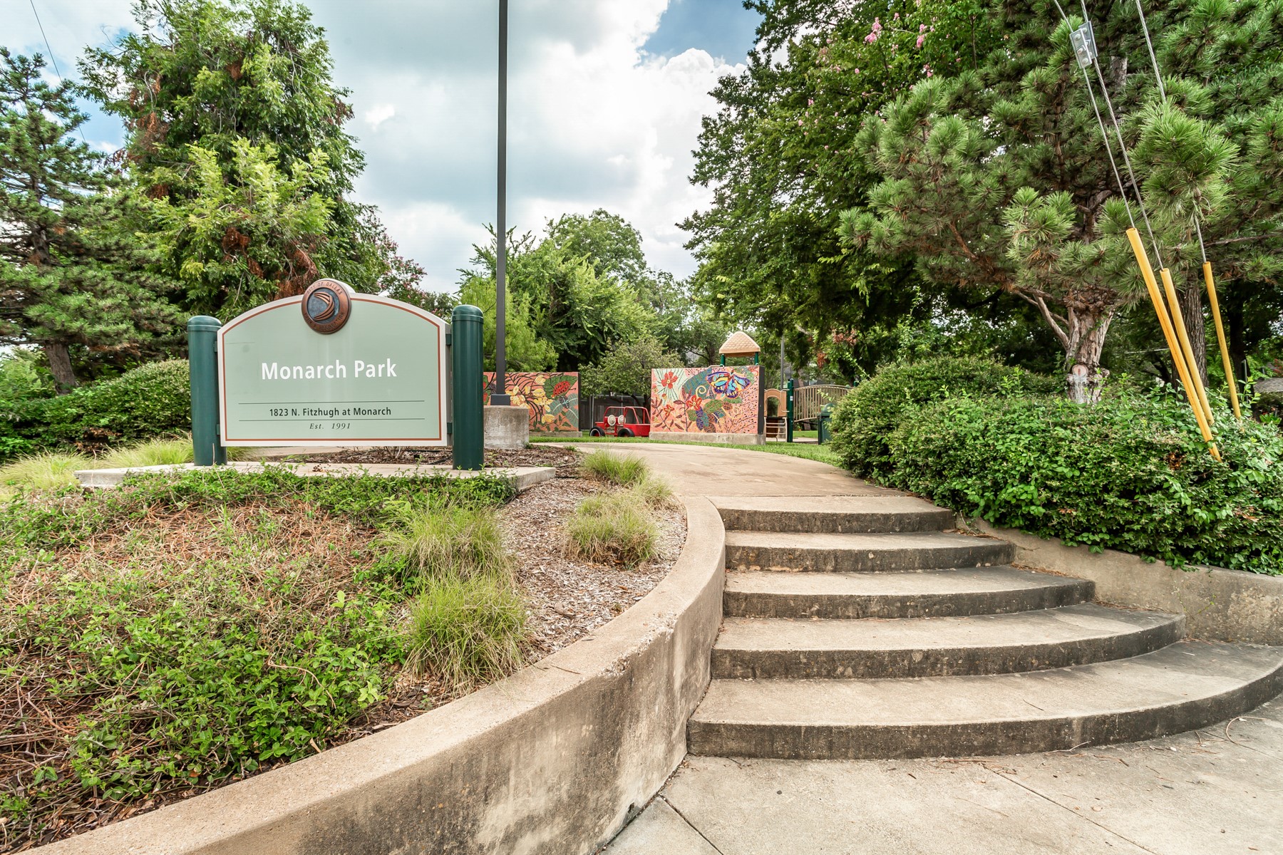1901 N Fitzhugh Avenue Dallas TX 75204