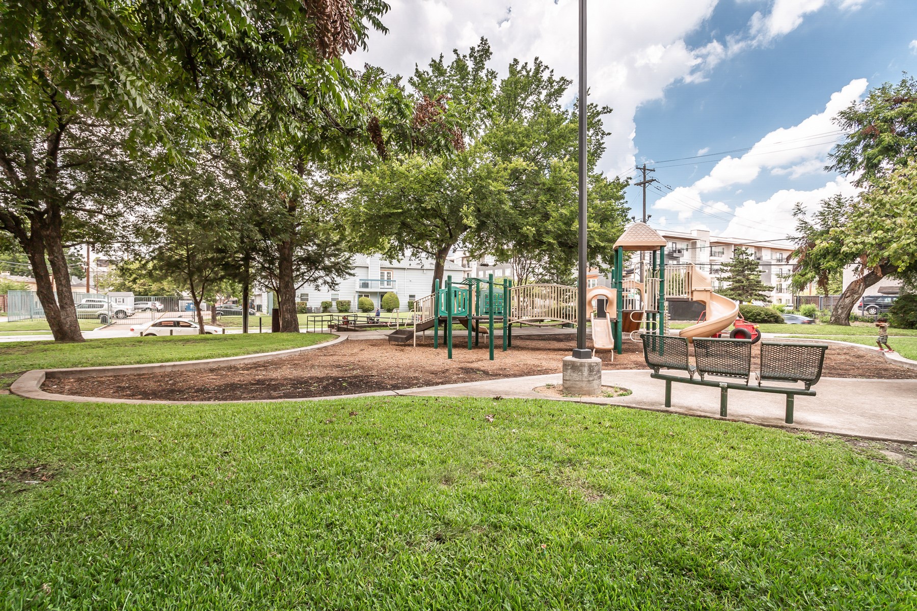 1901 N Fitzhugh Avenue Dallas TX 75204