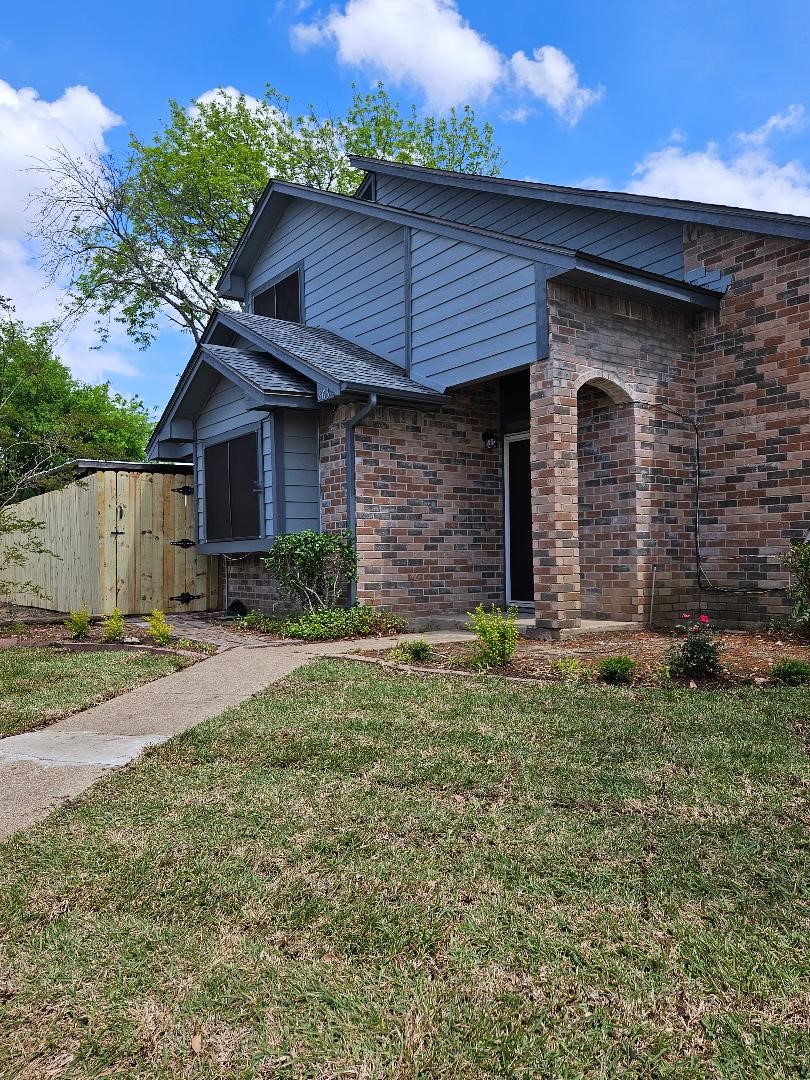 863 Valleybrooke Drive Arlington TX 76001