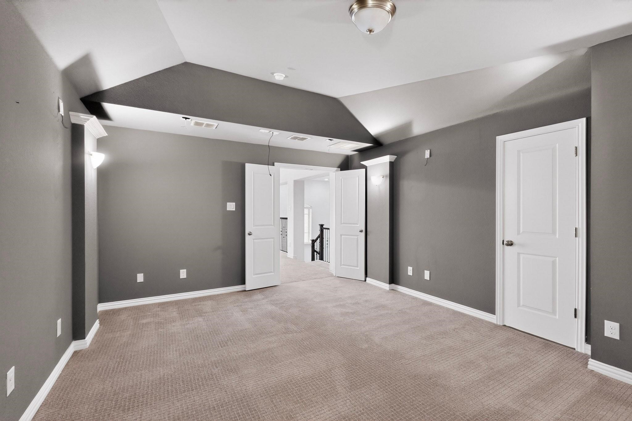 604 Warwick Boulevard Lewisville TX 75056
