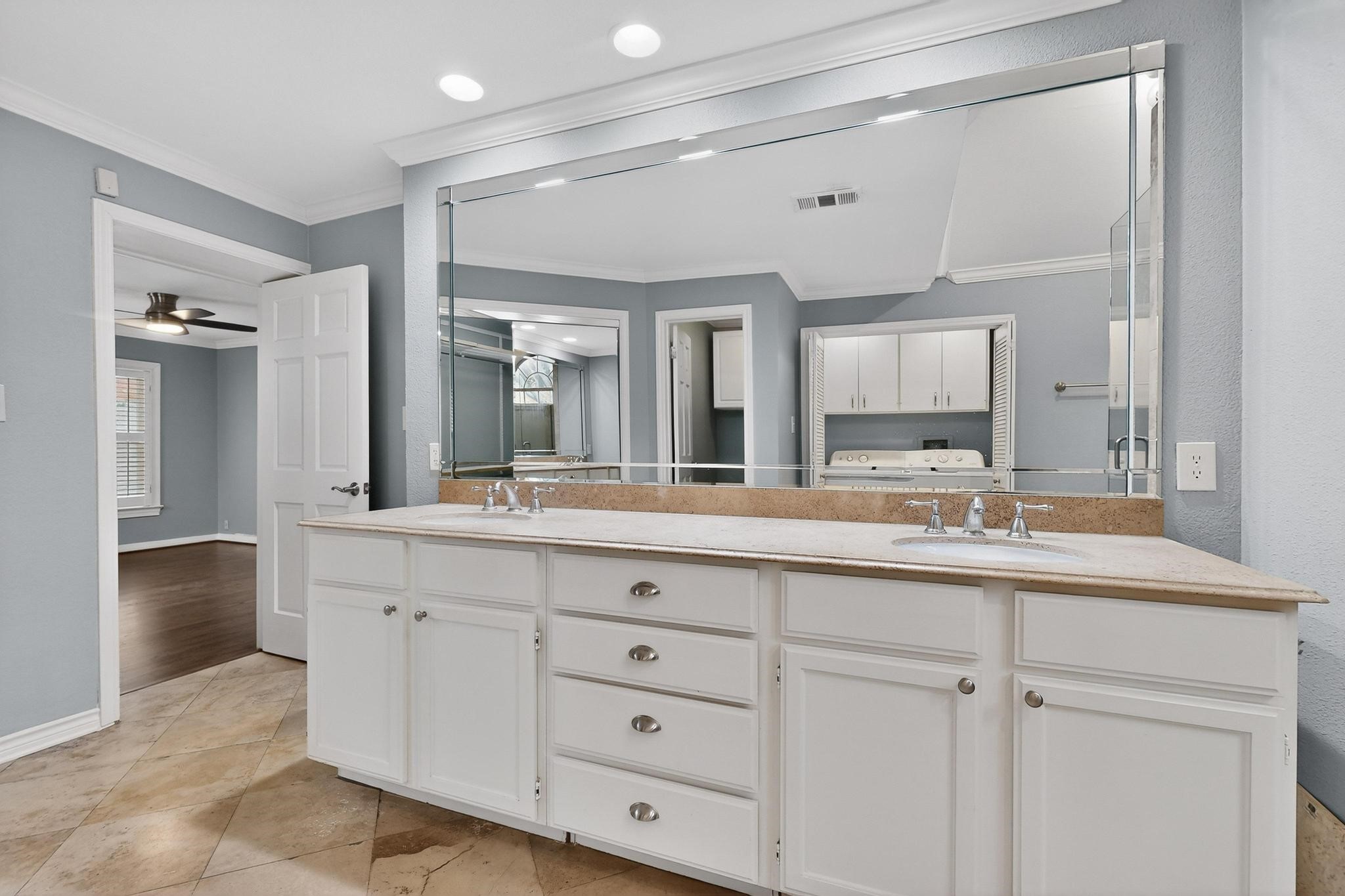 4810 Stanford Avenue Dallas TX 75209
