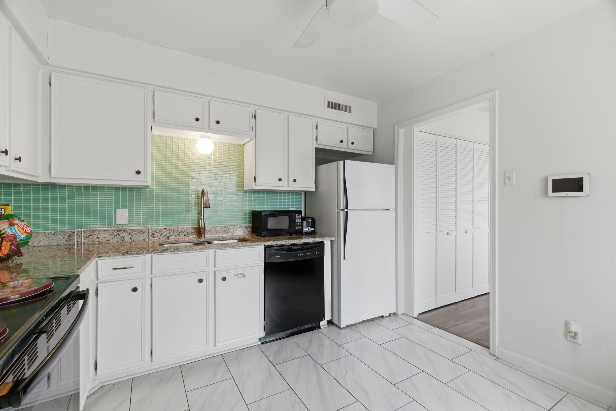 10566 High Hollows Drive Dallas TX 75230