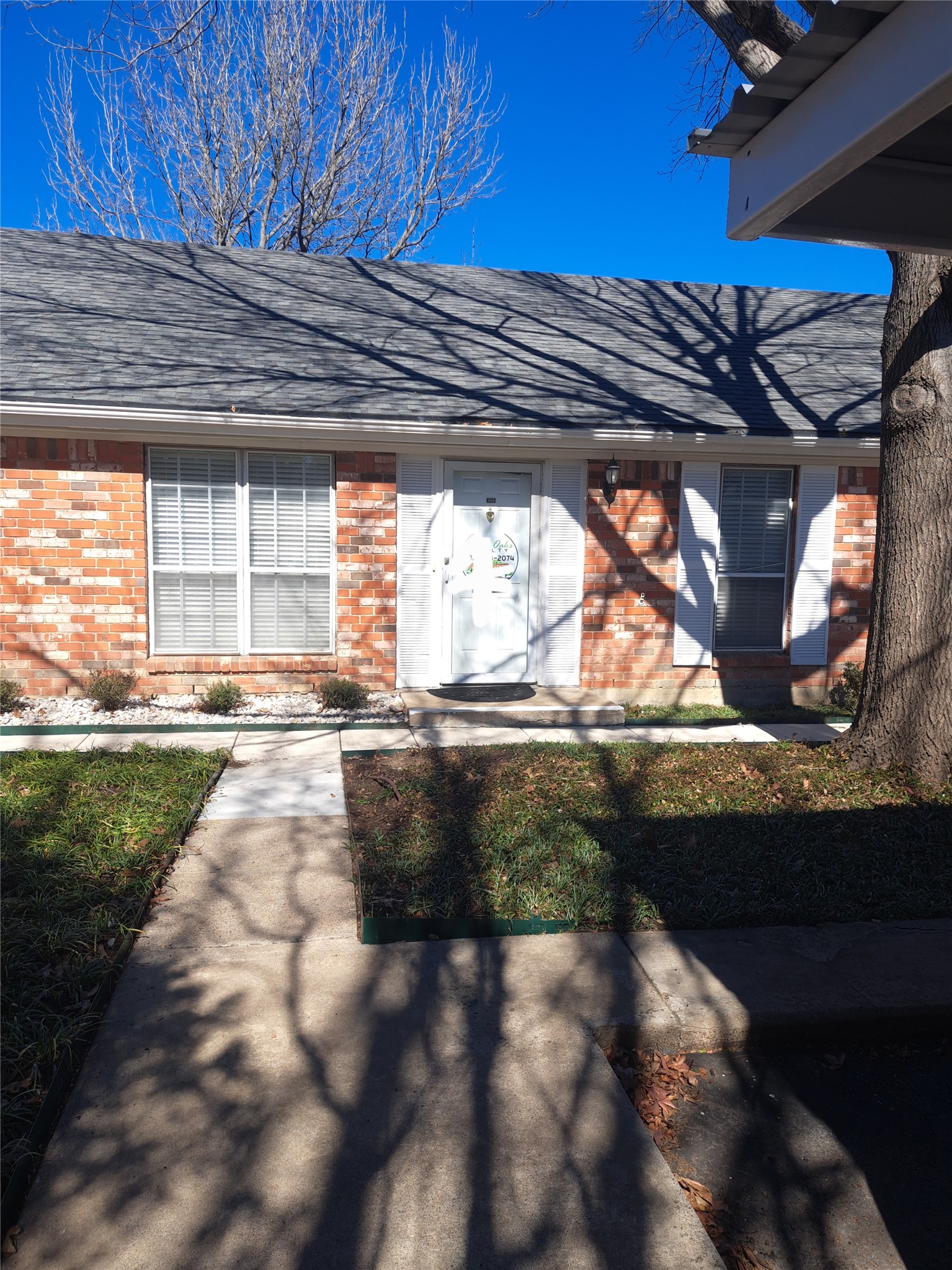 955 Roaring Springs Road Fort Worth TX 76114
