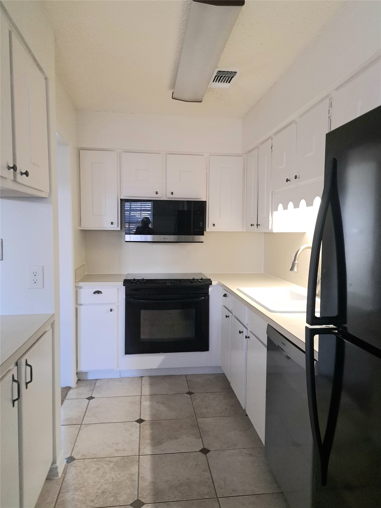 955 Roaring Springs Road Fort Worth TX 76114