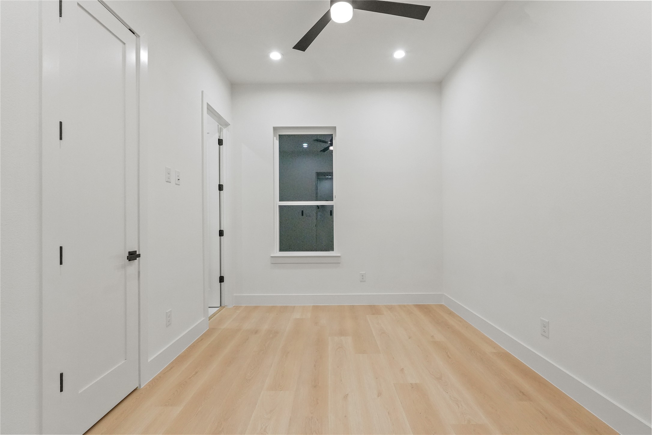 2031 N Prairie Avenue Dallas TX 75204