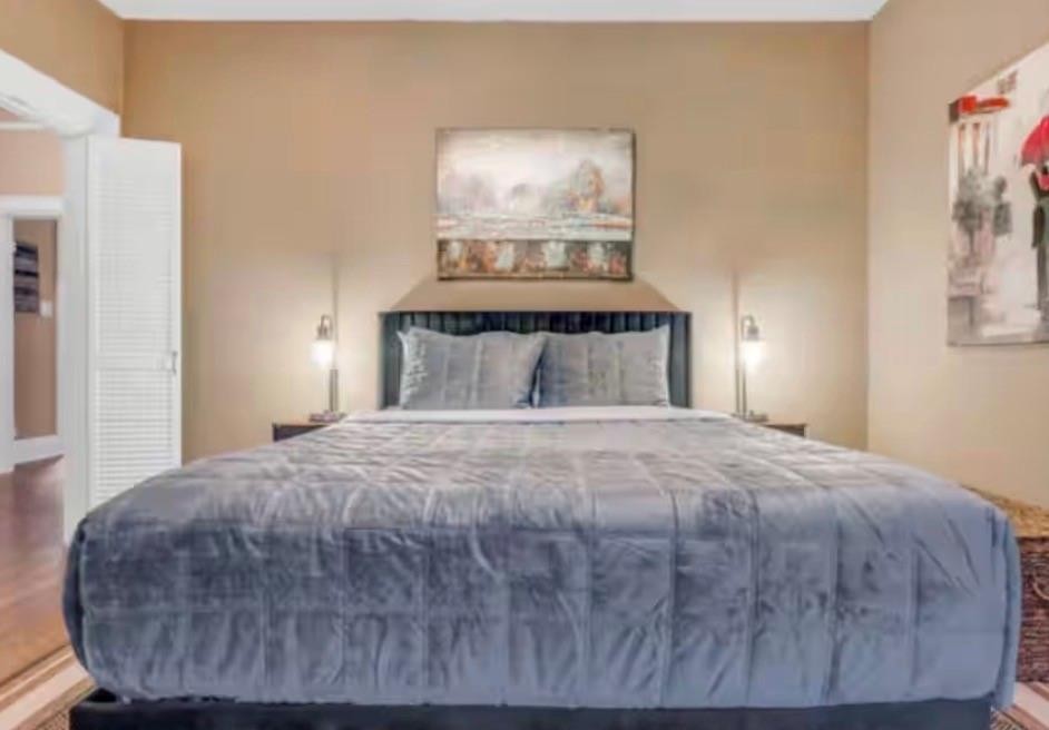 4303 Vandelia Street Dallas TX 75219