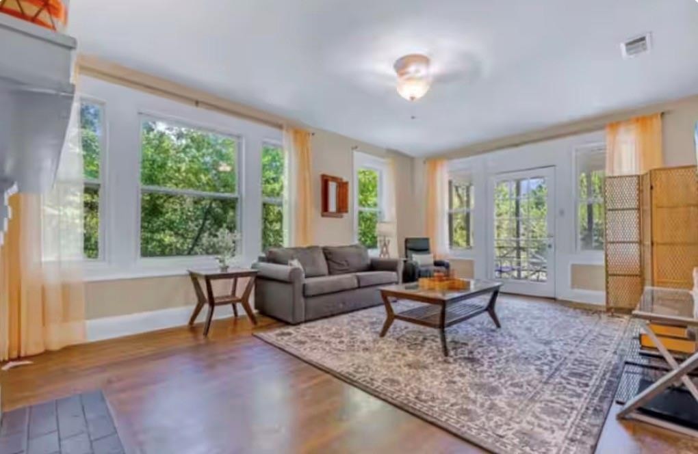 4303 Vandelia Street Dallas TX 75219