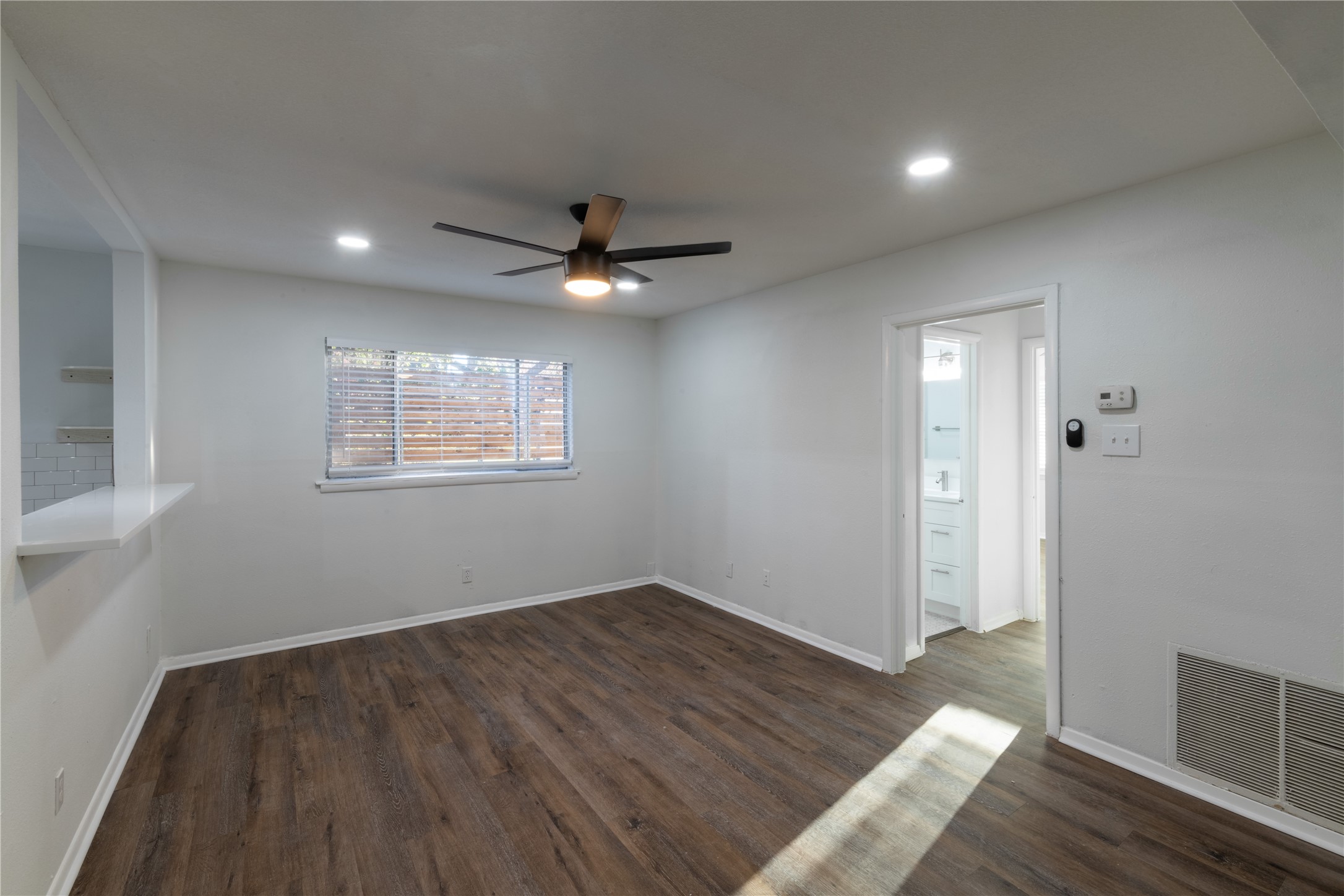 5921 Gaston Avenue Dallas TX 75214