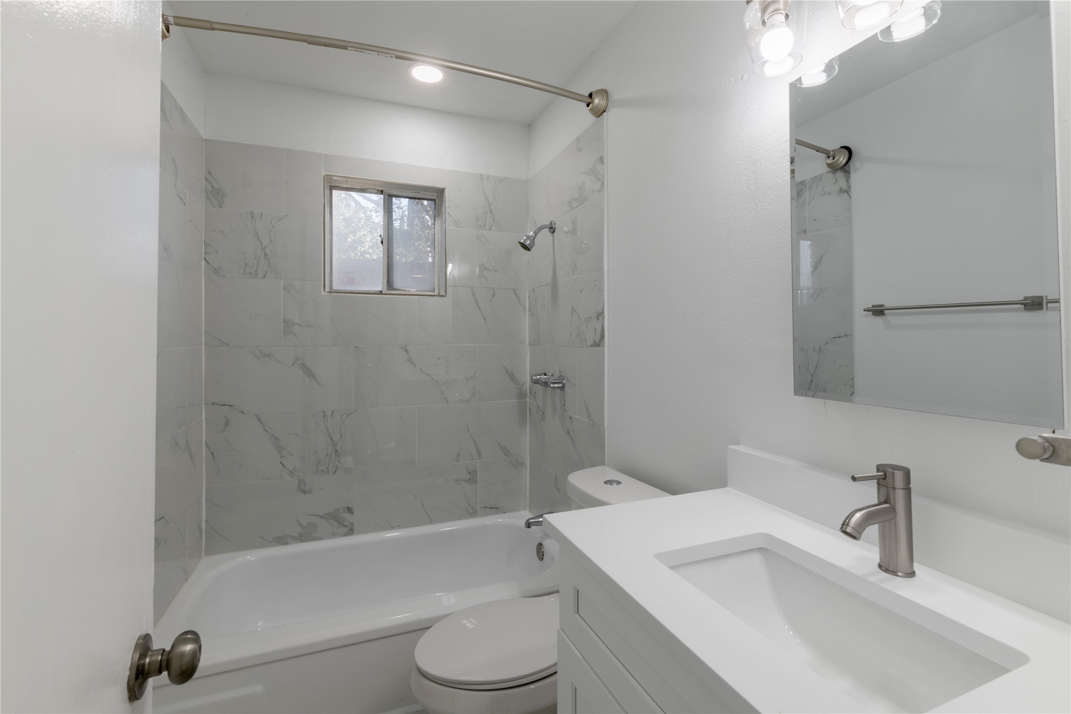 5921 Gaston Avenue Dallas TX 75214