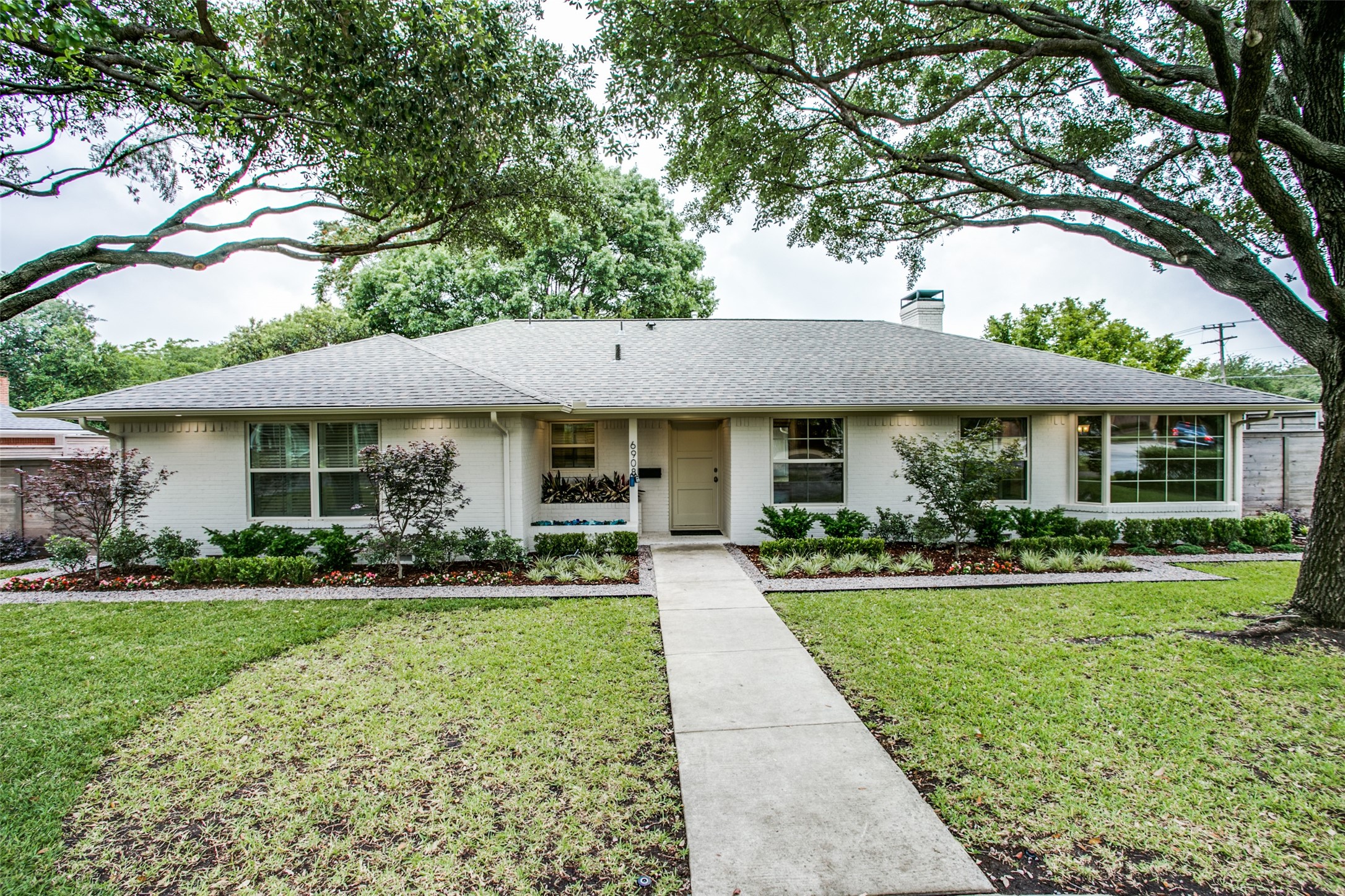 6908 Lavendale Dallas TX 75230