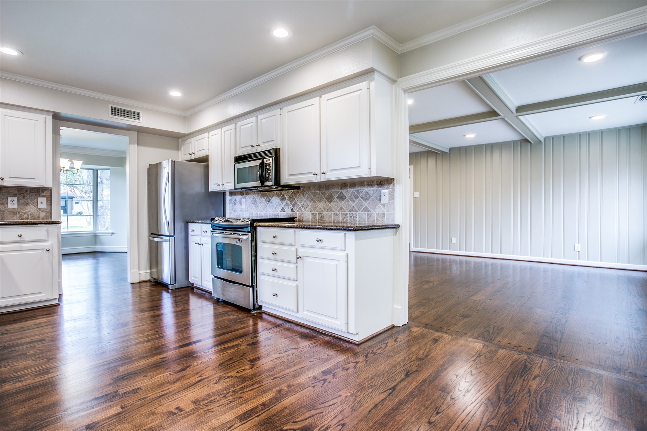 6908 Lavendale Dallas TX 75230