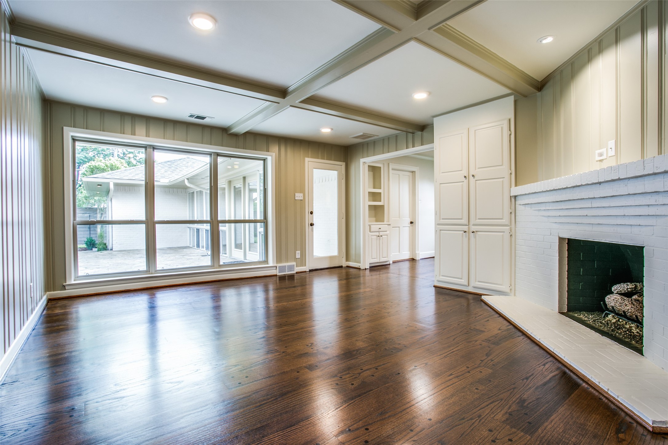 6908 Lavendale Dallas TX 75230