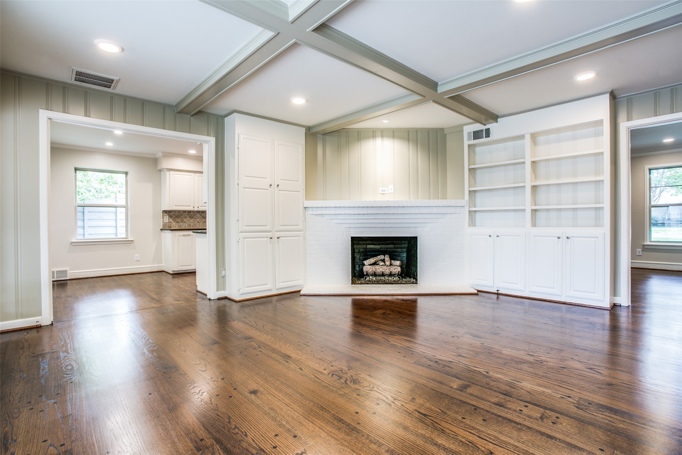 6908 Lavendale Dallas TX 75230