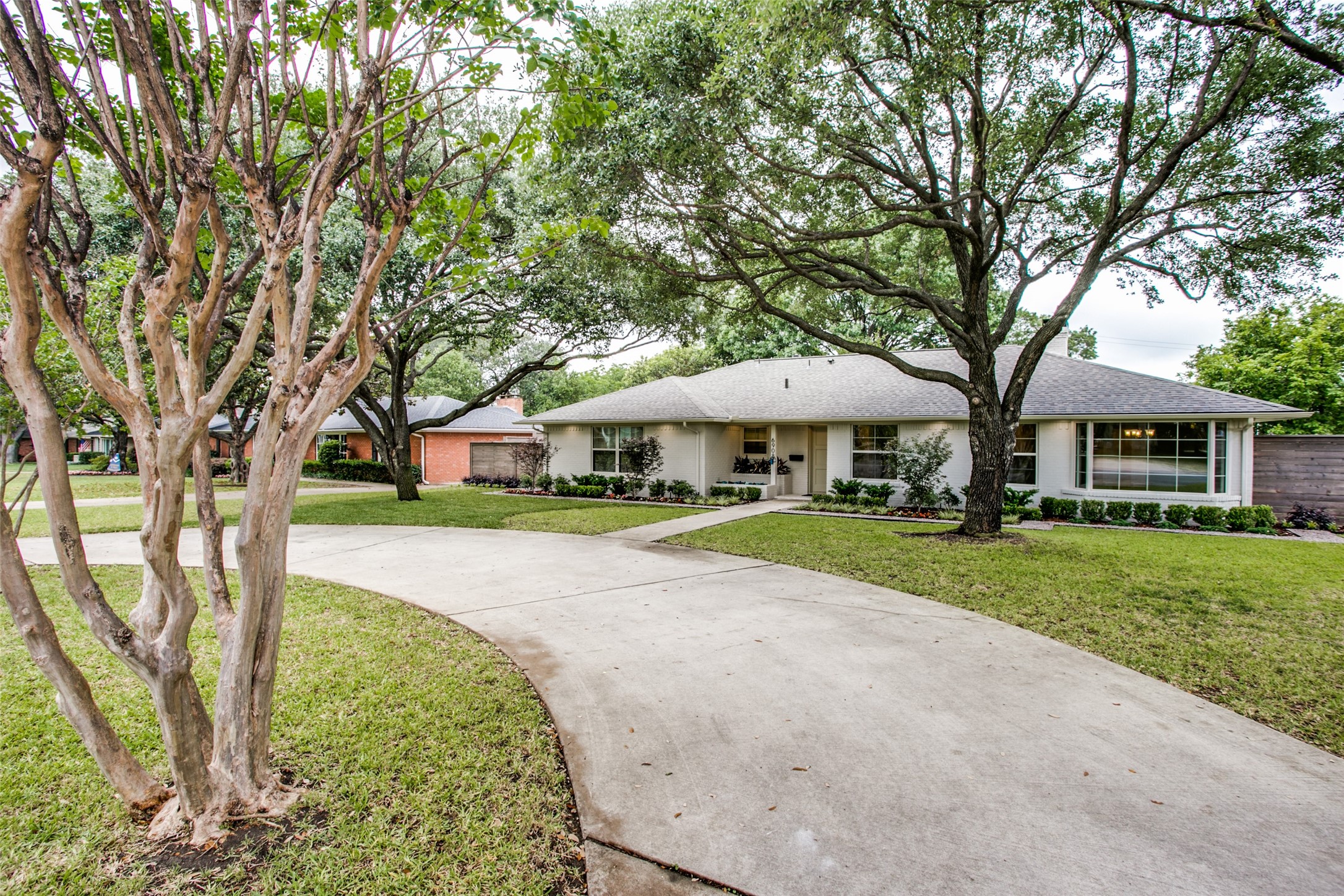 6908 Lavendale Dallas TX 75230