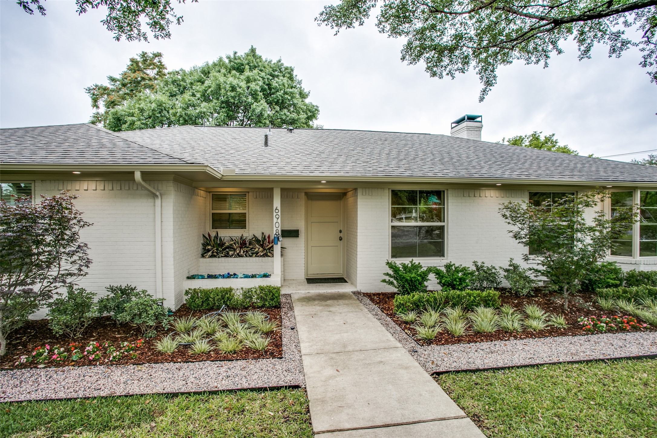 6908 Lavendale Dallas TX 75230