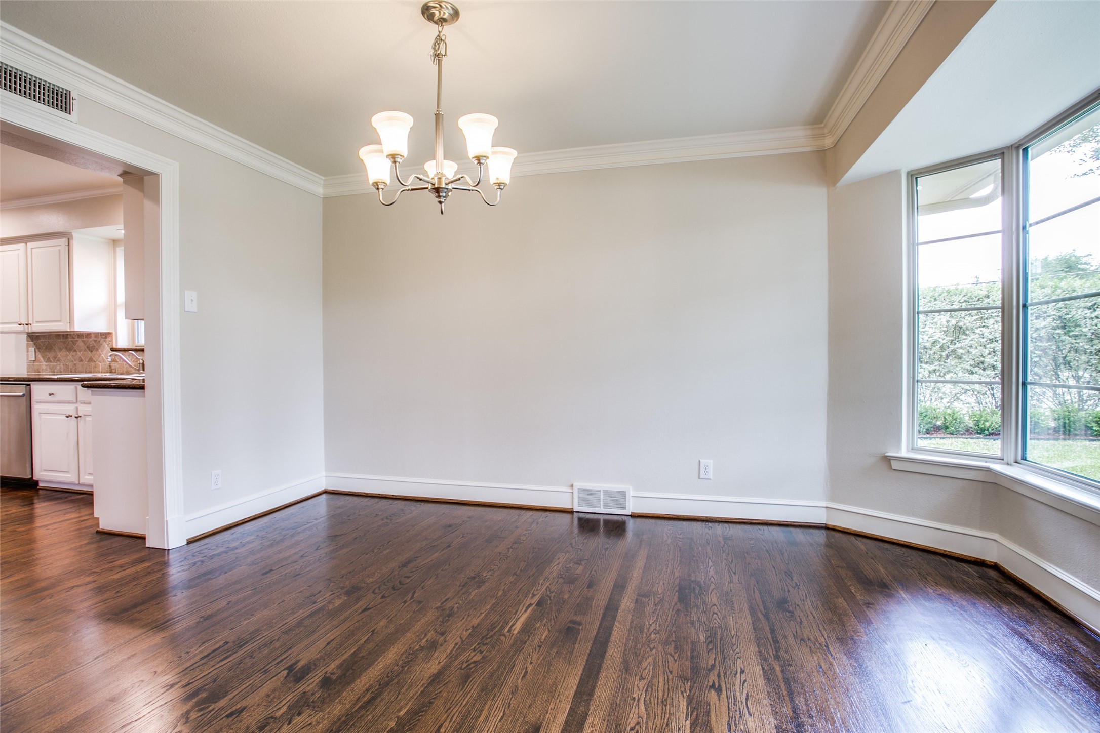 6908 Lavendale Dallas TX 75230