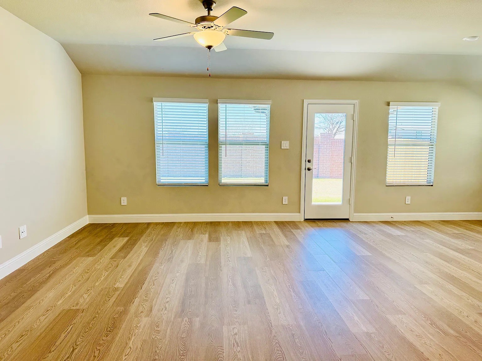 1093 Eagle Run Lane Lavon TX 75166