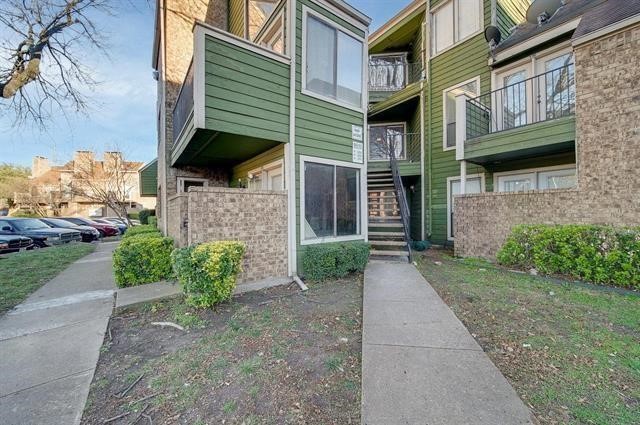 9815 Walnut Street Dallas TX 75243