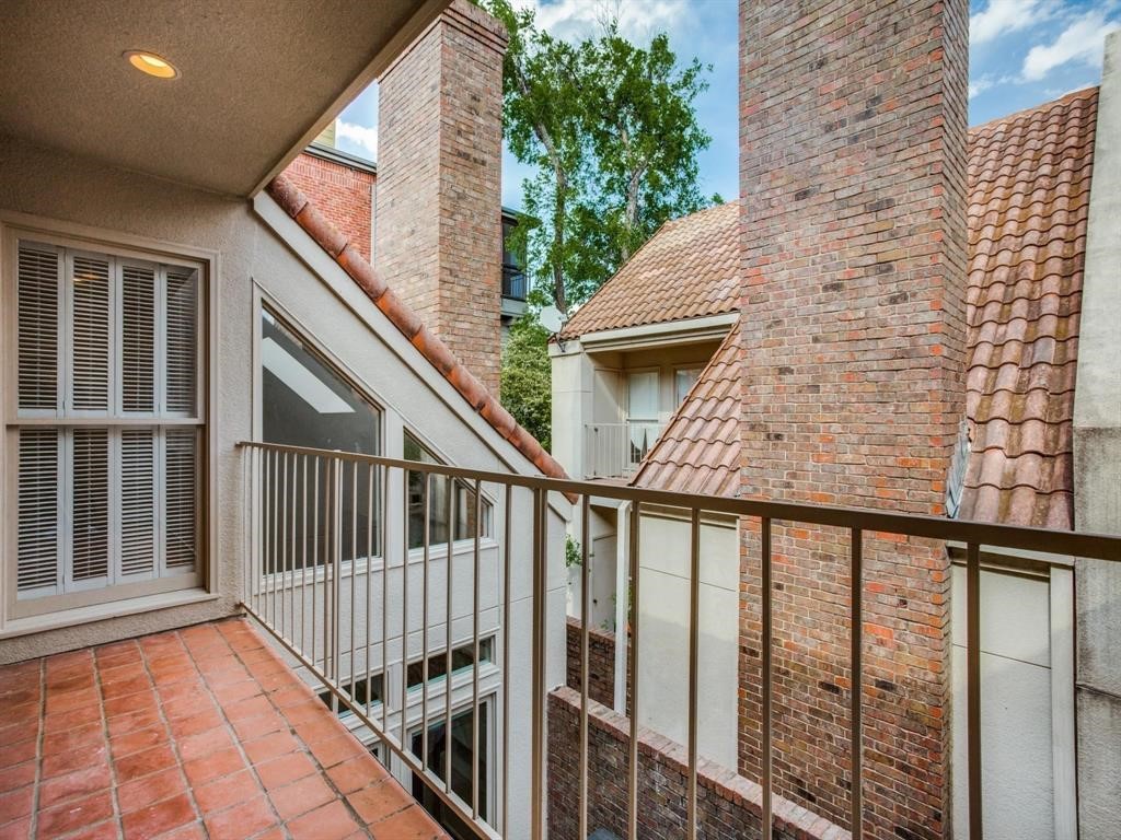 4520 Glenwick Lane Dallas TX 75205