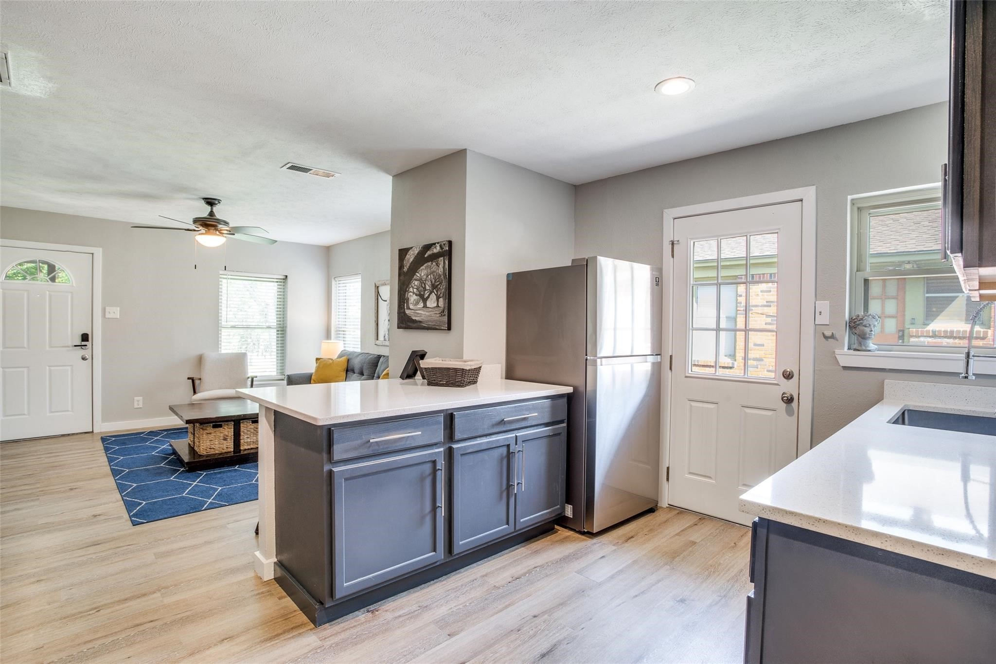 408 N Oak Cliff Boulevard Dallas TX 75208