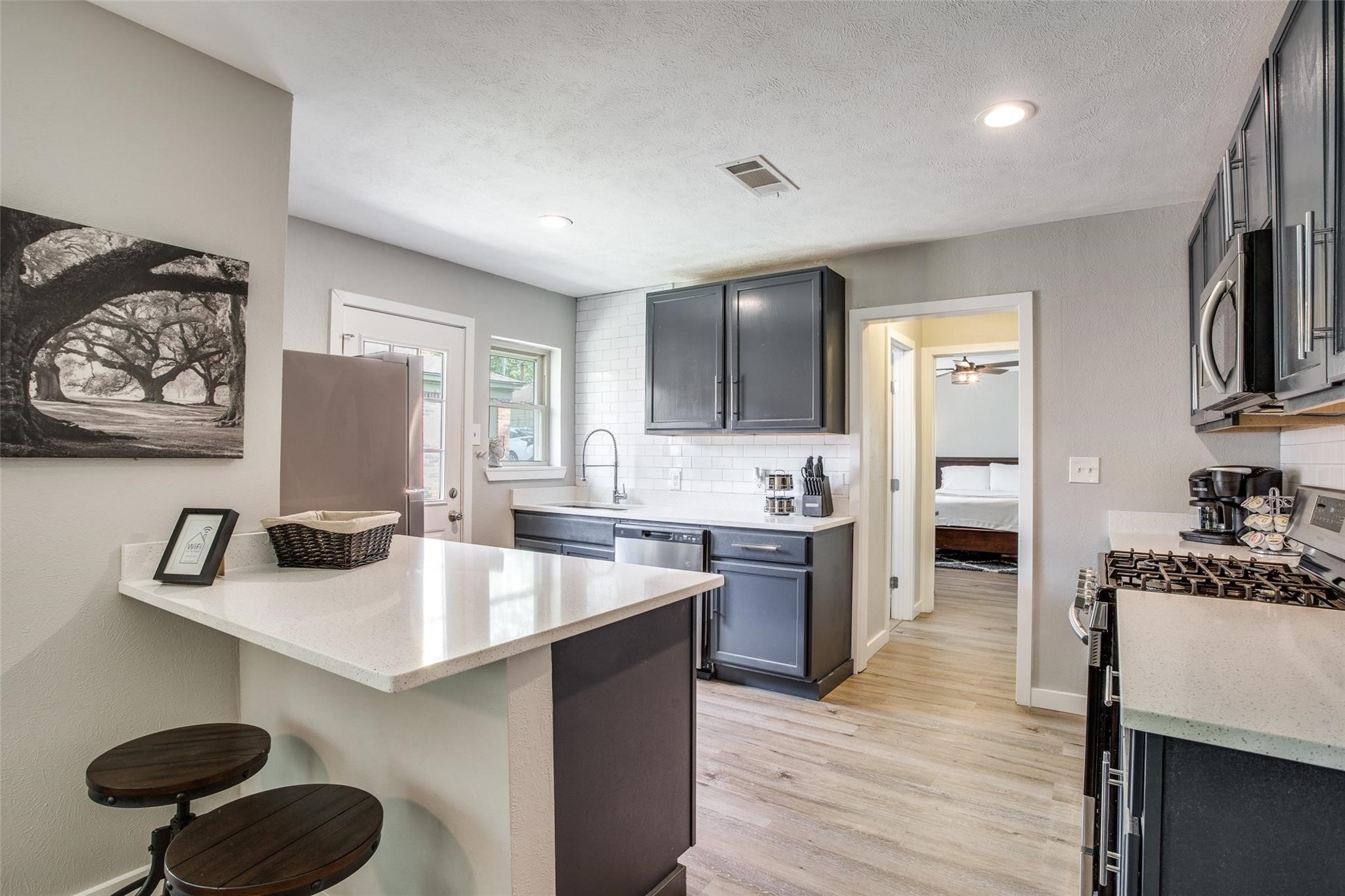 408 N Oak Cliff Boulevard Dallas TX 75208