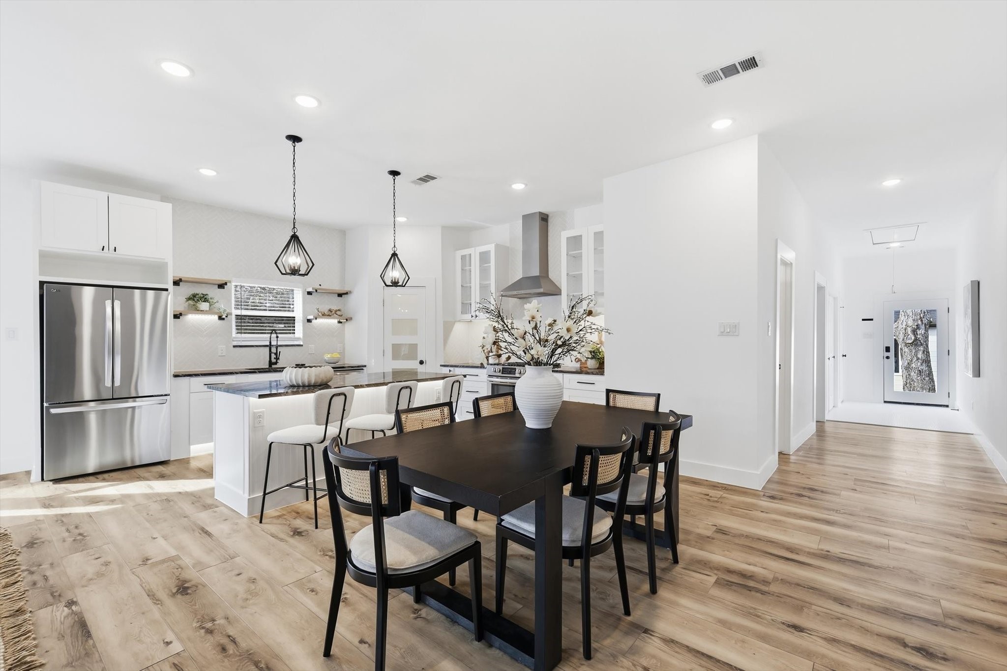 901 Elsbeth Street Dallas TX 75208