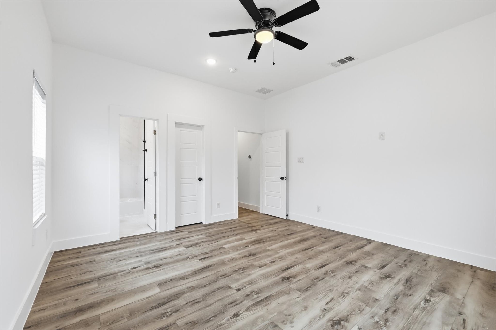 901 Elsbeth Street Dallas TX 75208