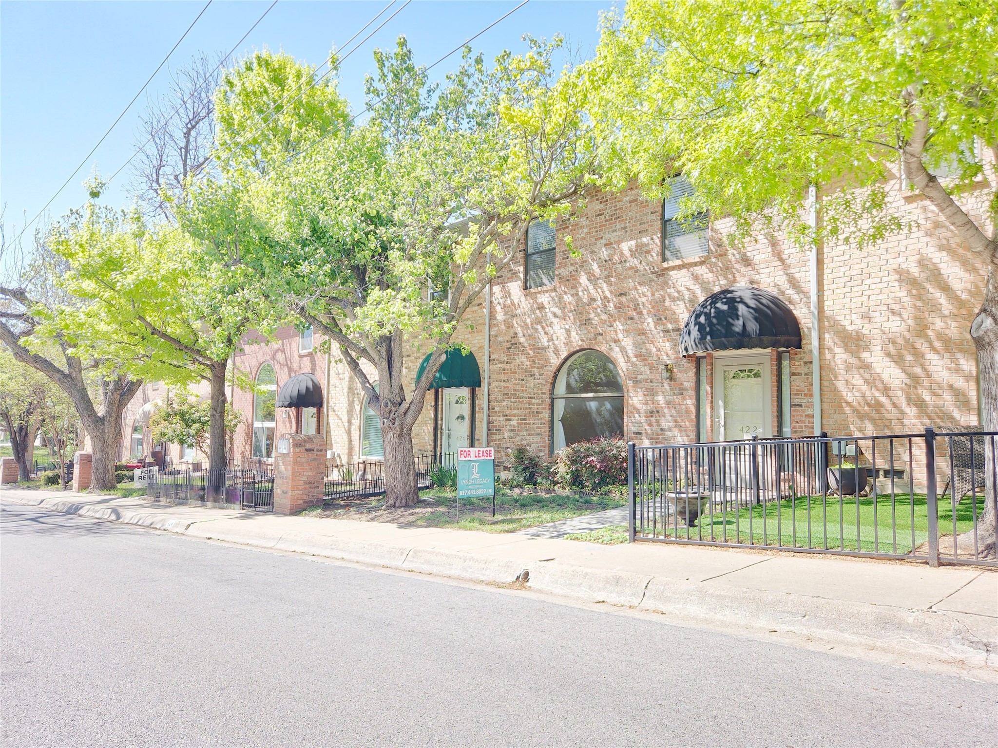 422 W Oak Street Weatherford TX 76086