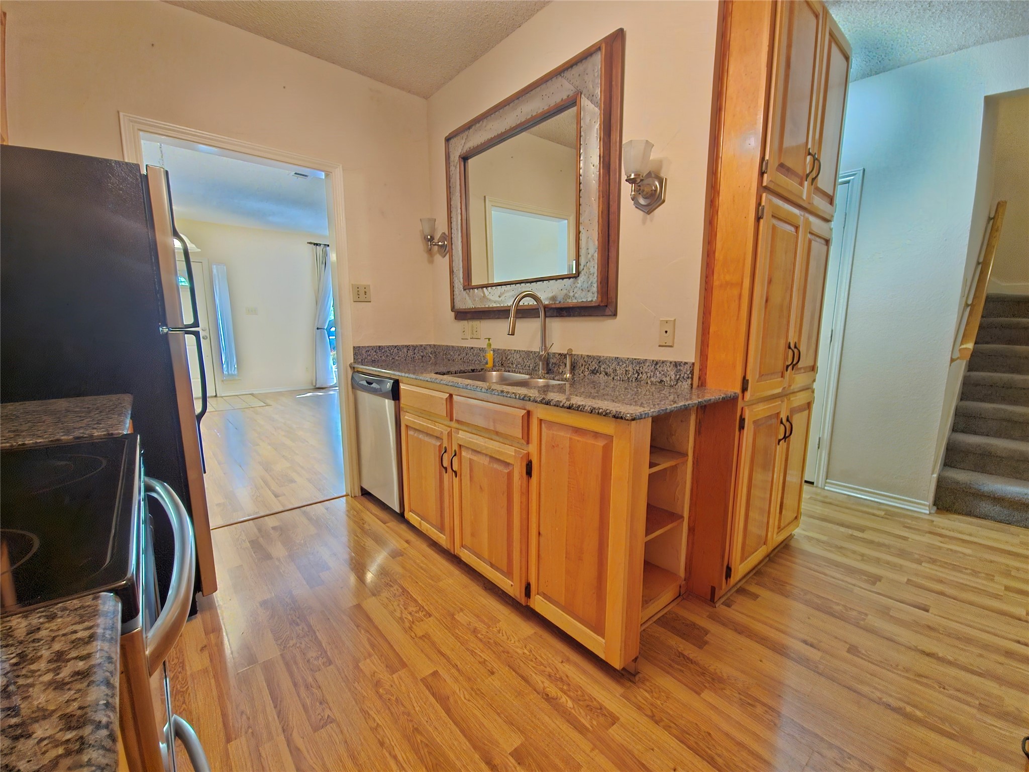 422 W Oak Street Weatherford TX 76086