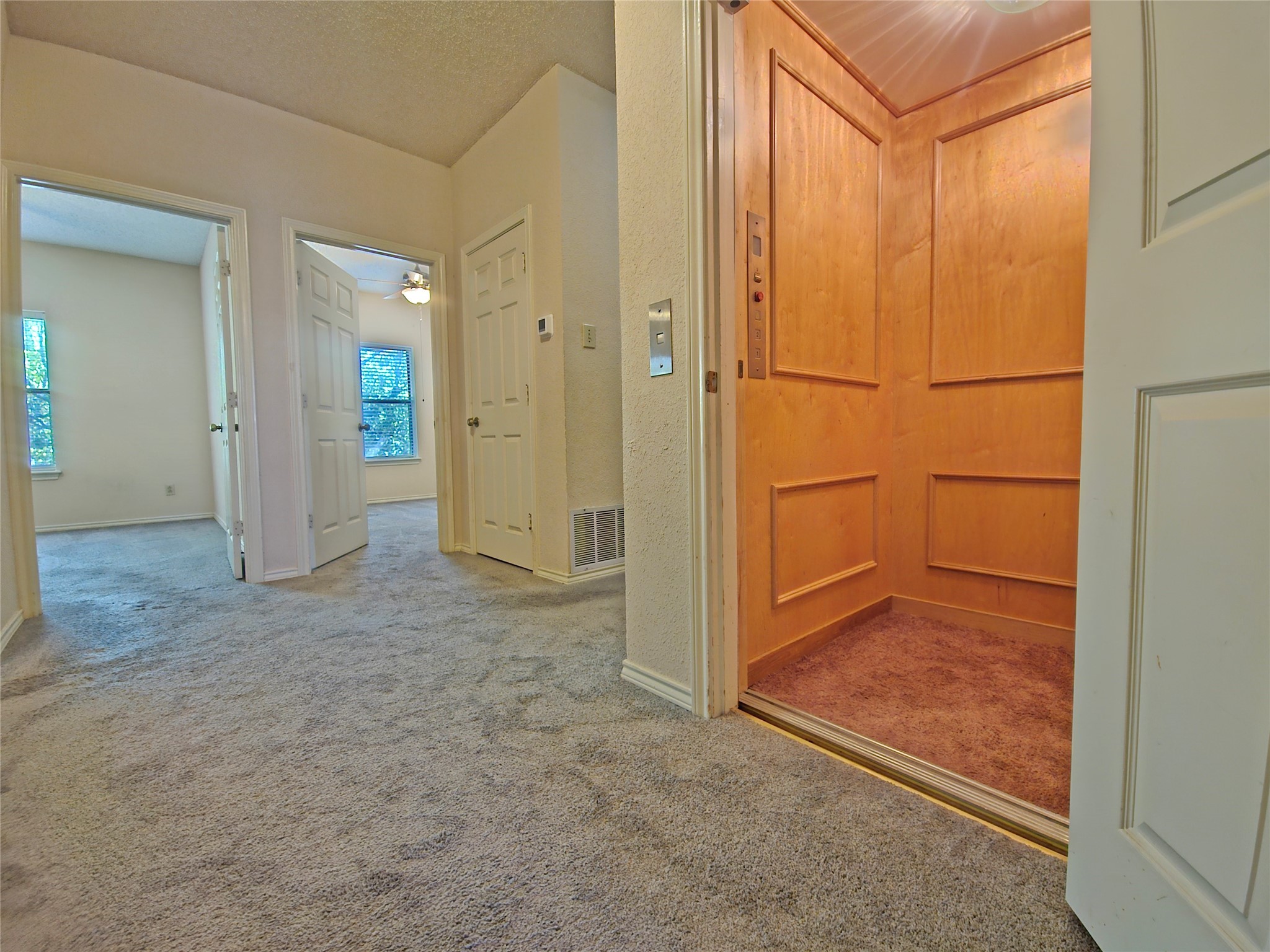 422 W Oak Street Weatherford TX 76086