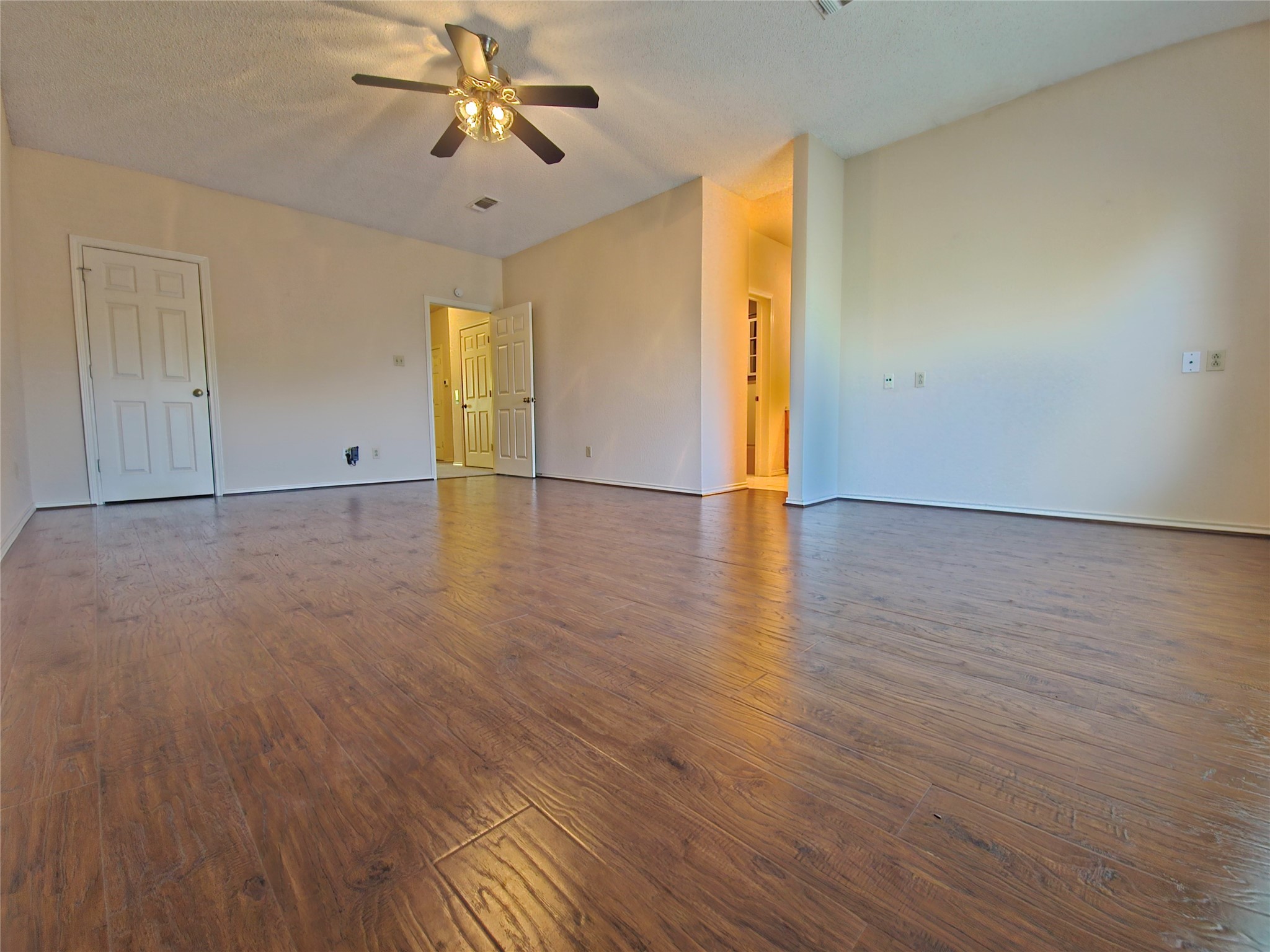 422 W Oak Street Weatherford TX 76086