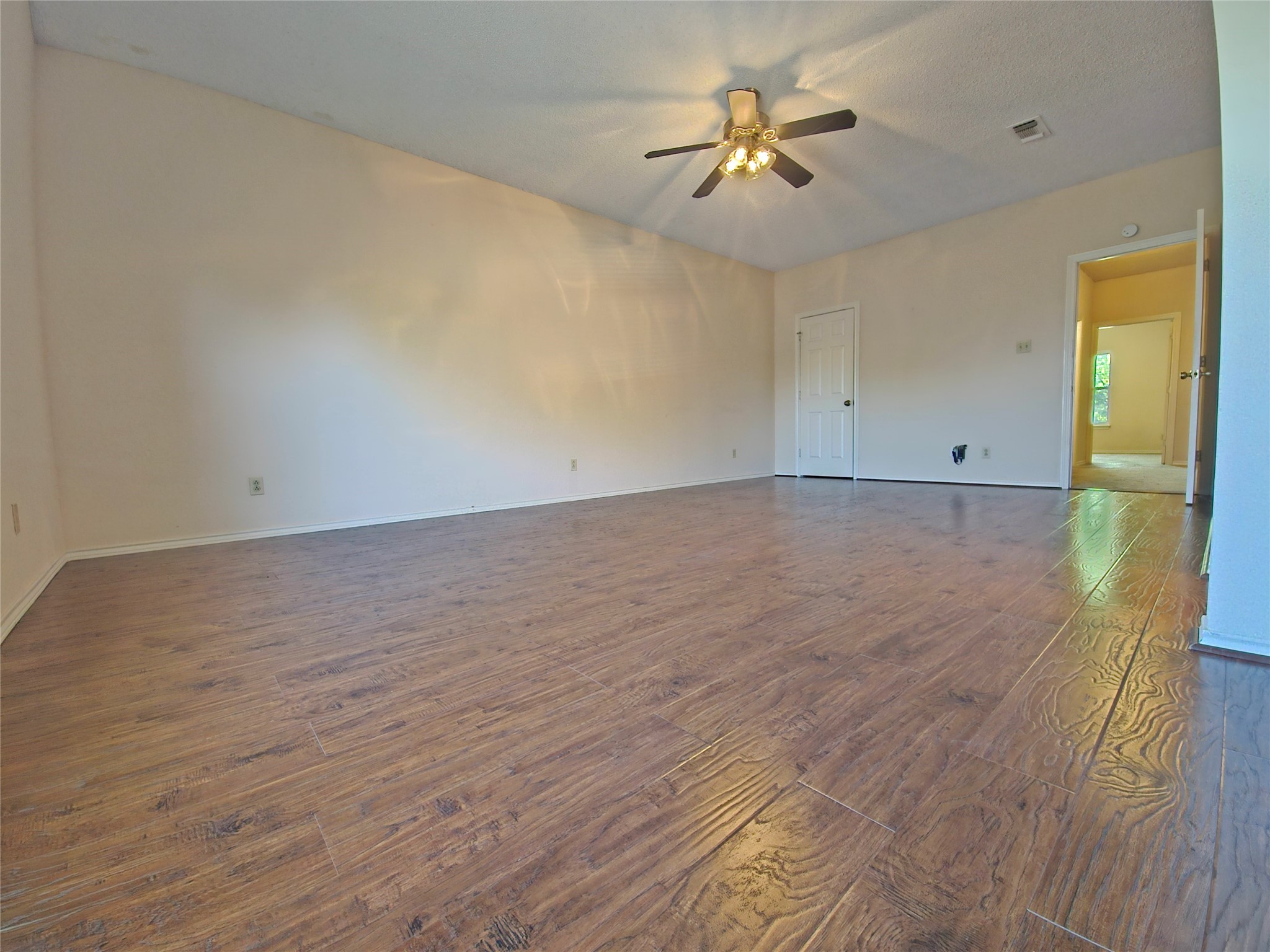 422 W Oak Street Weatherford TX 76086