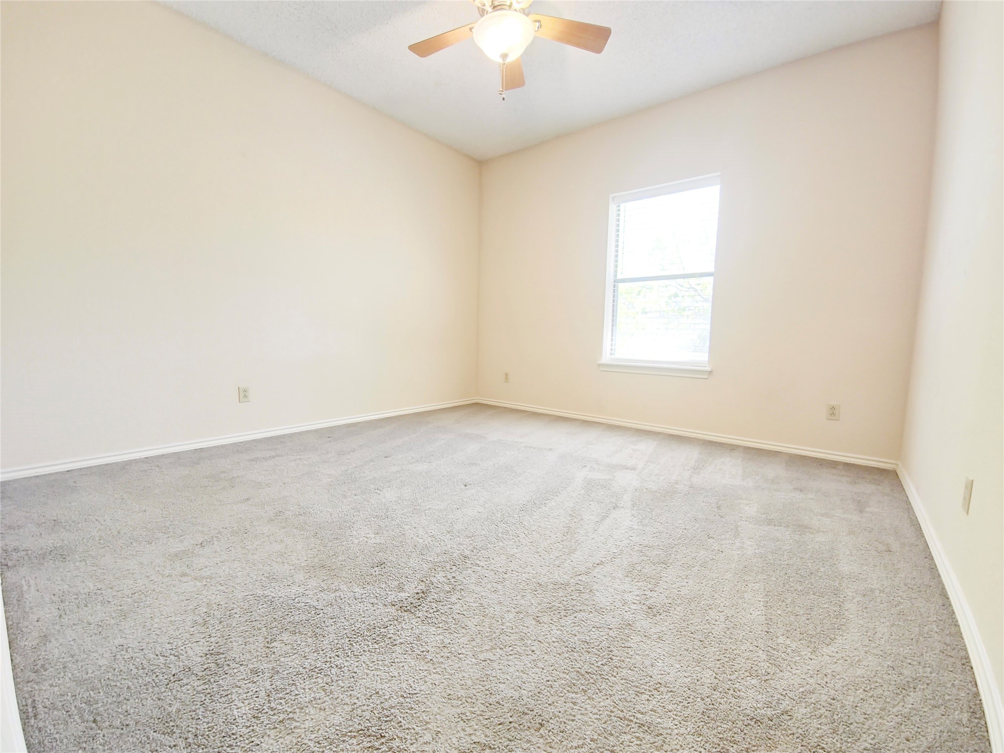 422 W Oak Street Weatherford TX 76086