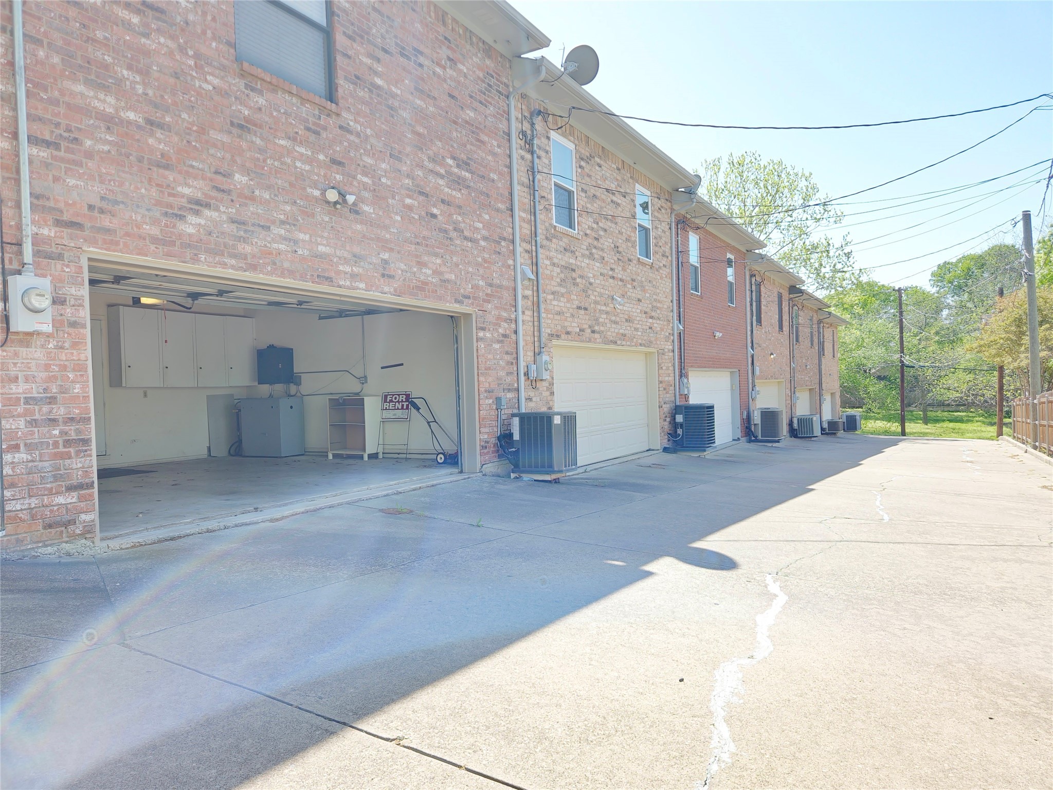 422 W Oak Street Weatherford TX 76086
