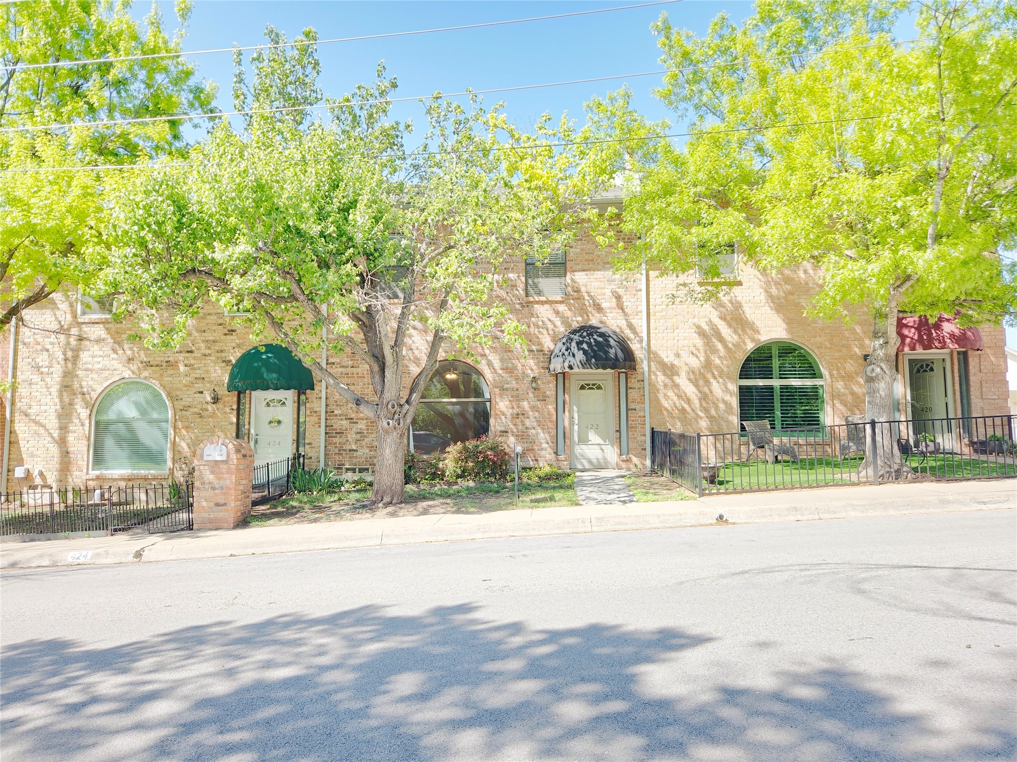 422 W Oak Street Weatherford TX 76086