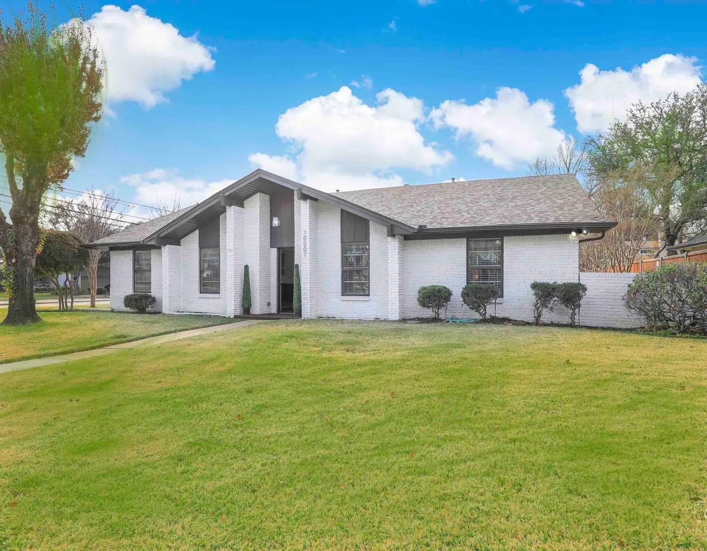 10007 Dale Crest Drive Dallas TX 75229