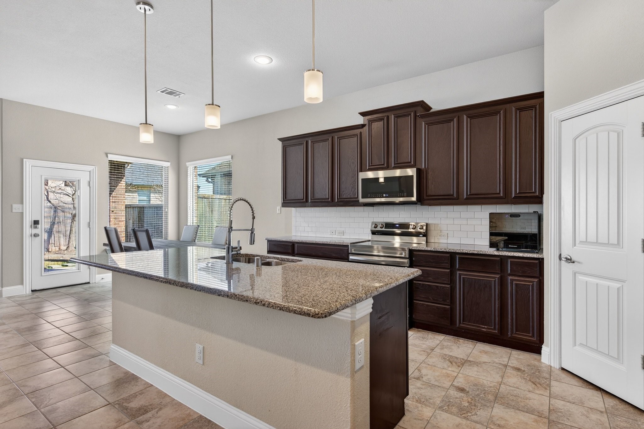 2513 Sabine Circle Royse City TX 75189