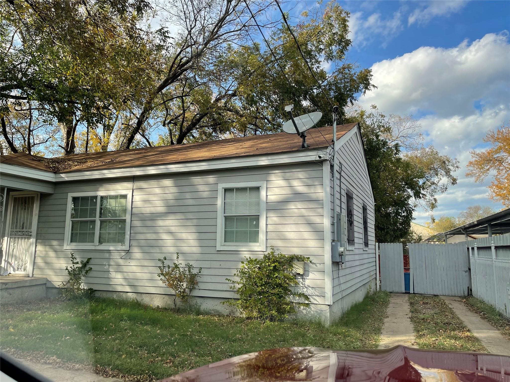 3206 Kellogg Avenue Dallas TX 75216