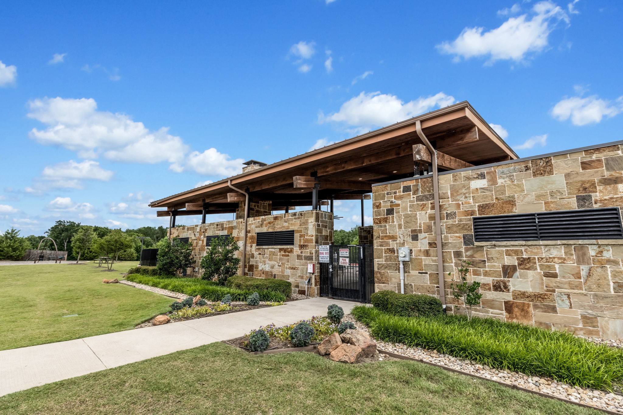 468 Pebble Brook Lane Princeton TX 75407