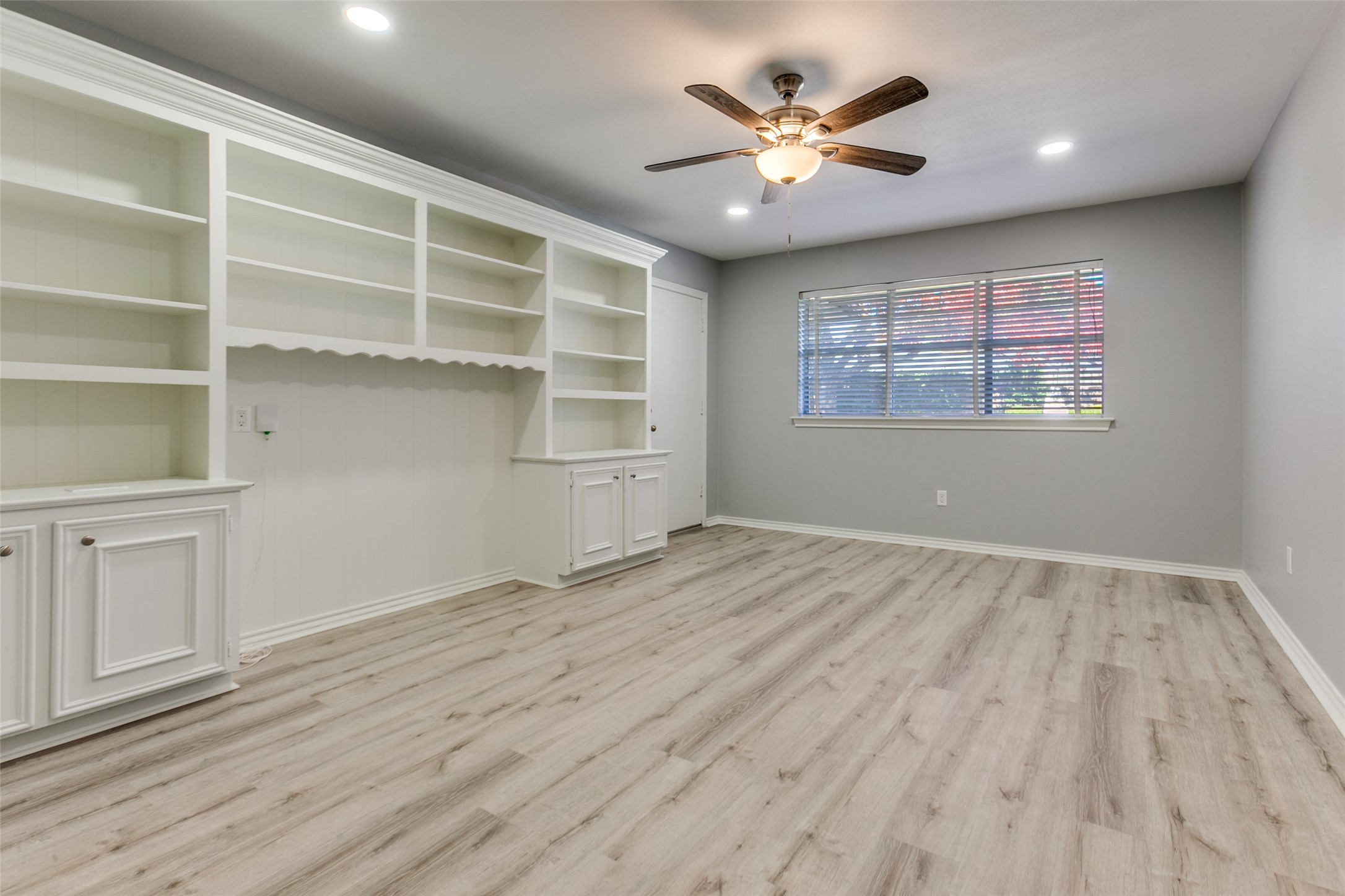 5529 Tanbark Road Dallas TX 75229