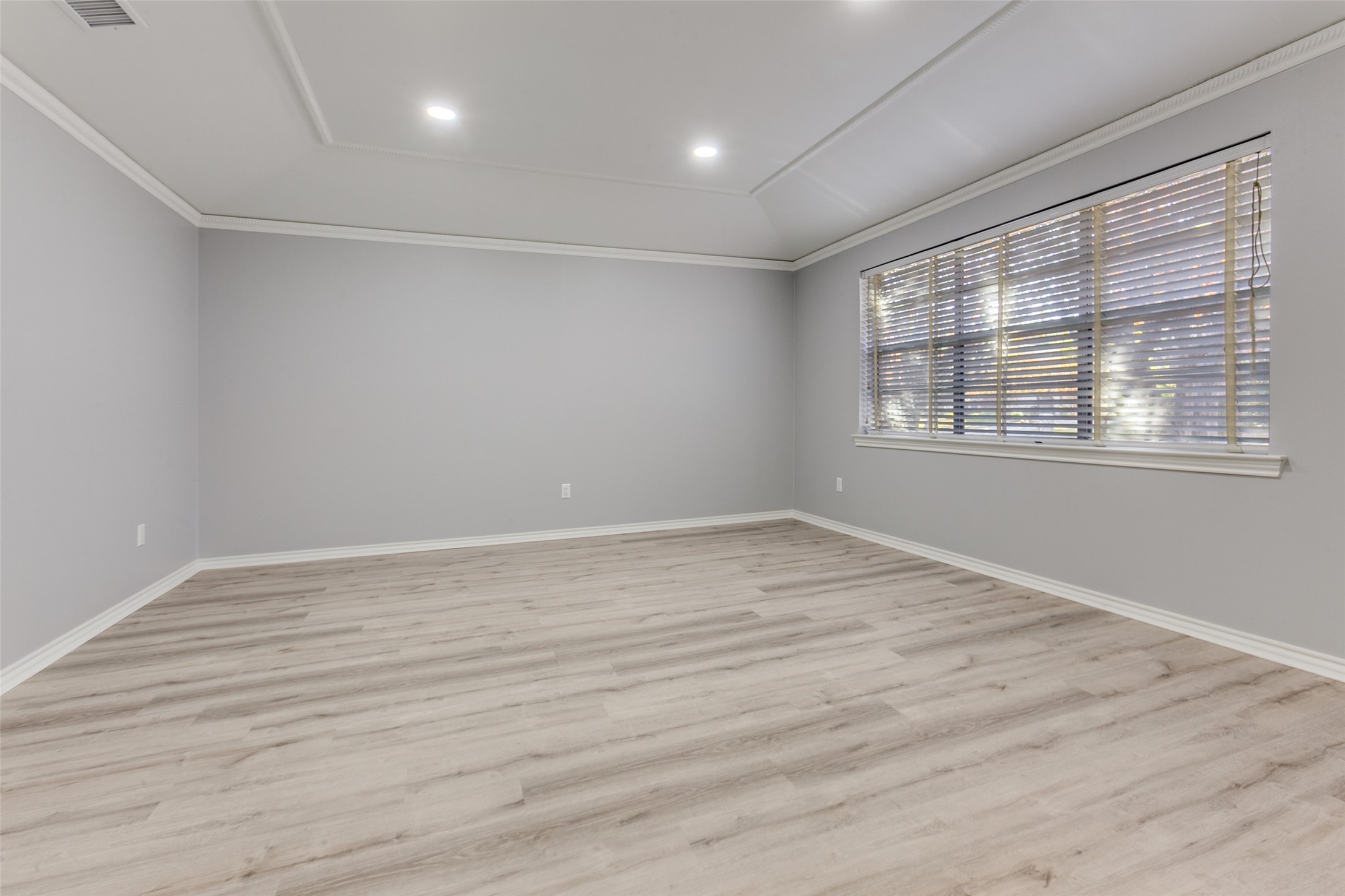 5529 Tanbark Road Dallas TX 75229