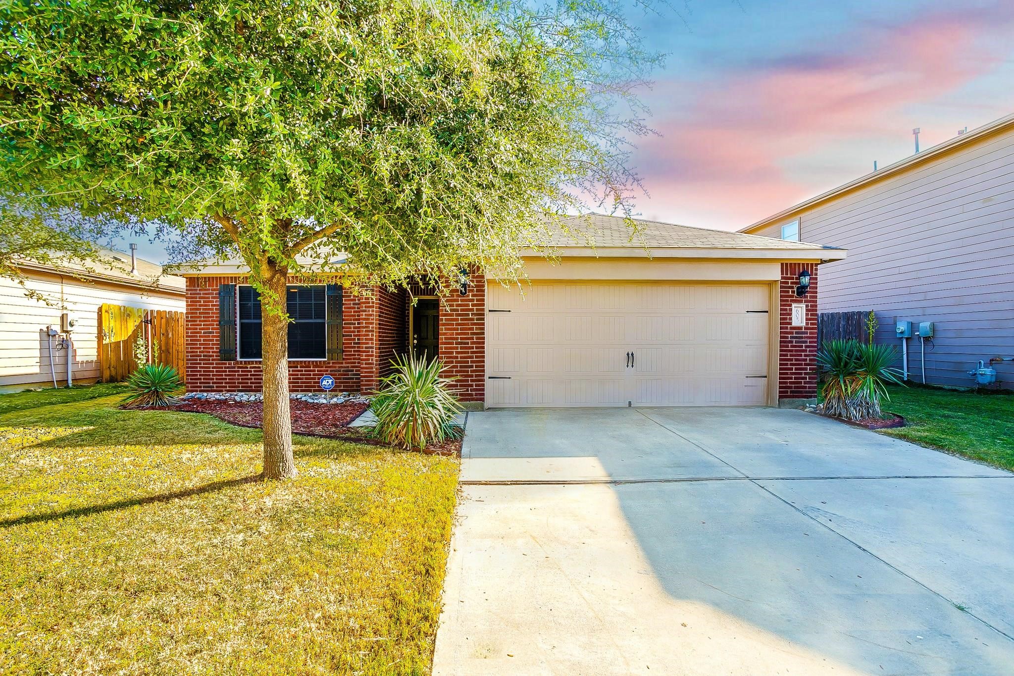 605 Hidden Dale Drive Fort Worth TX 76140