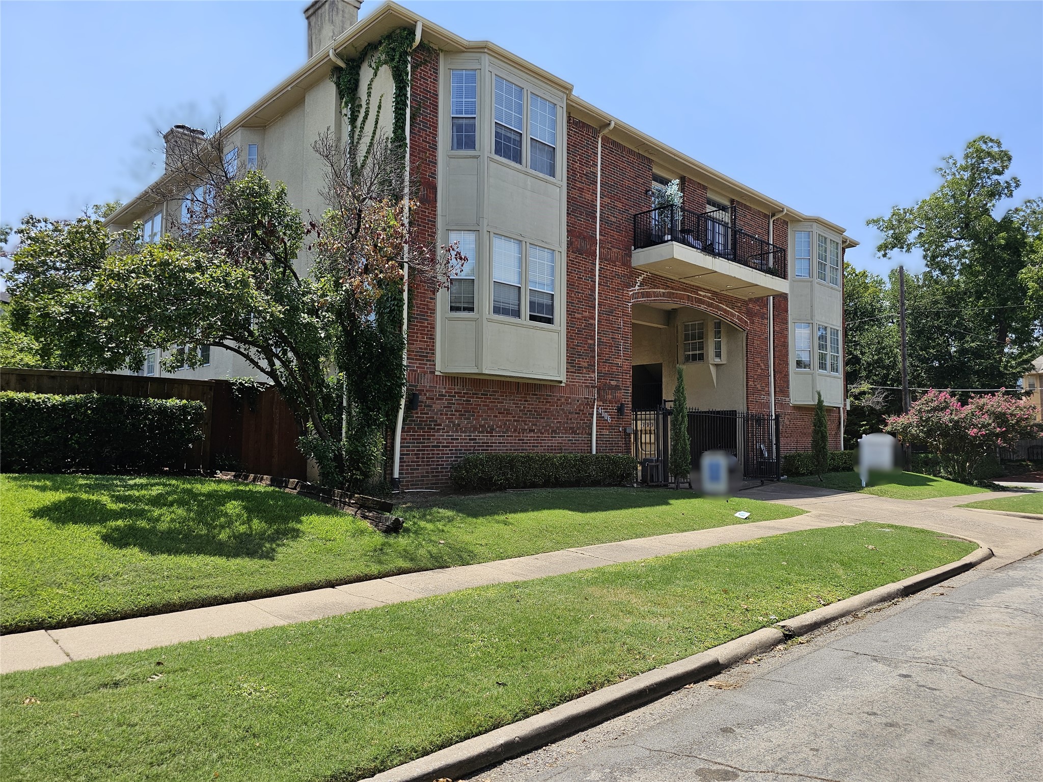 4106 Newton Avenue Dallas TX 75219