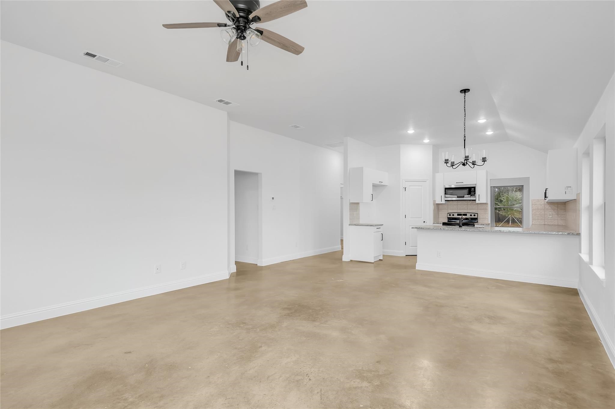 1334 Wyatt Street Waxahachie TX 75165