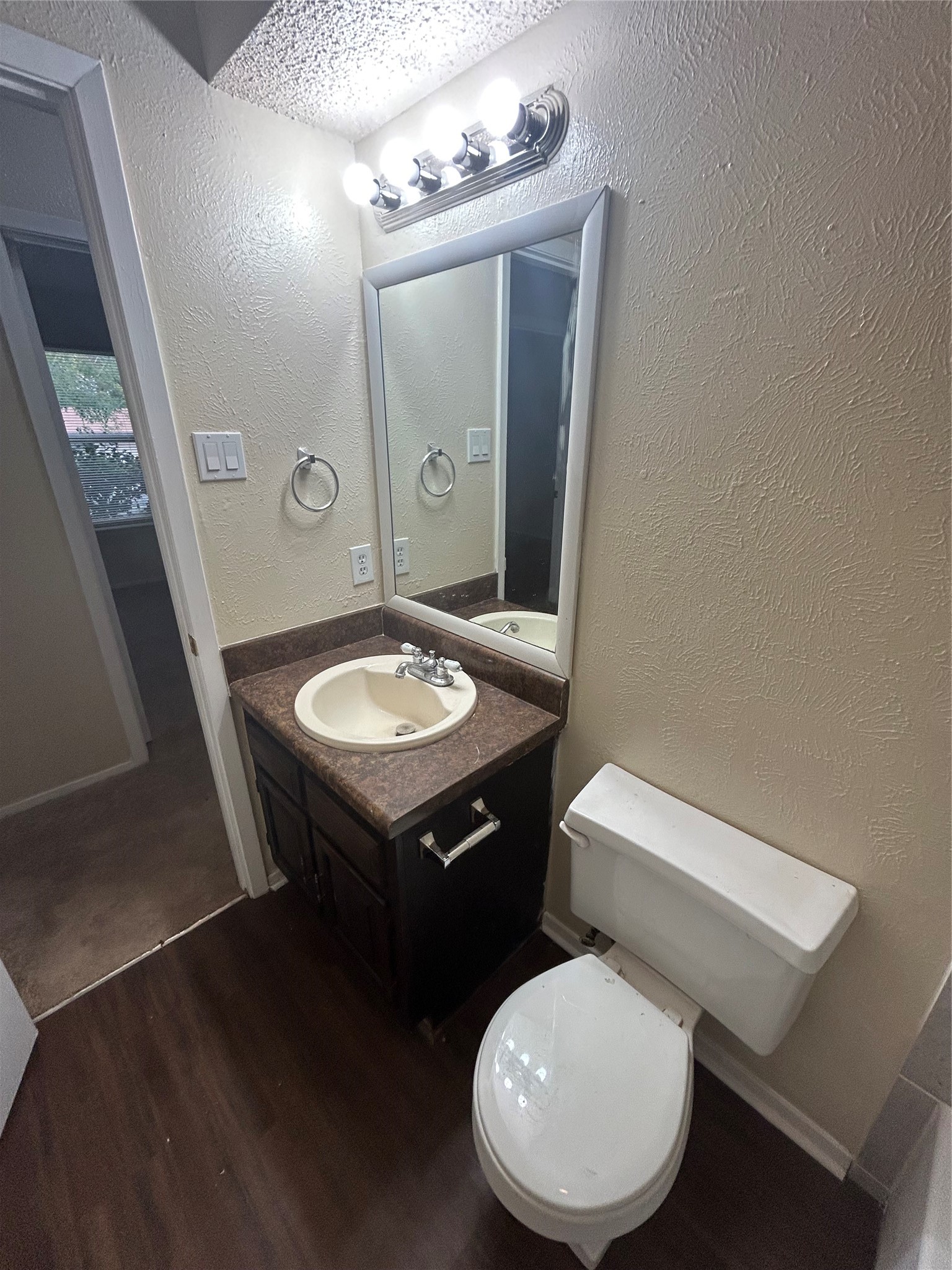 1105 Saturn Drive Cedar Hill TX 75104