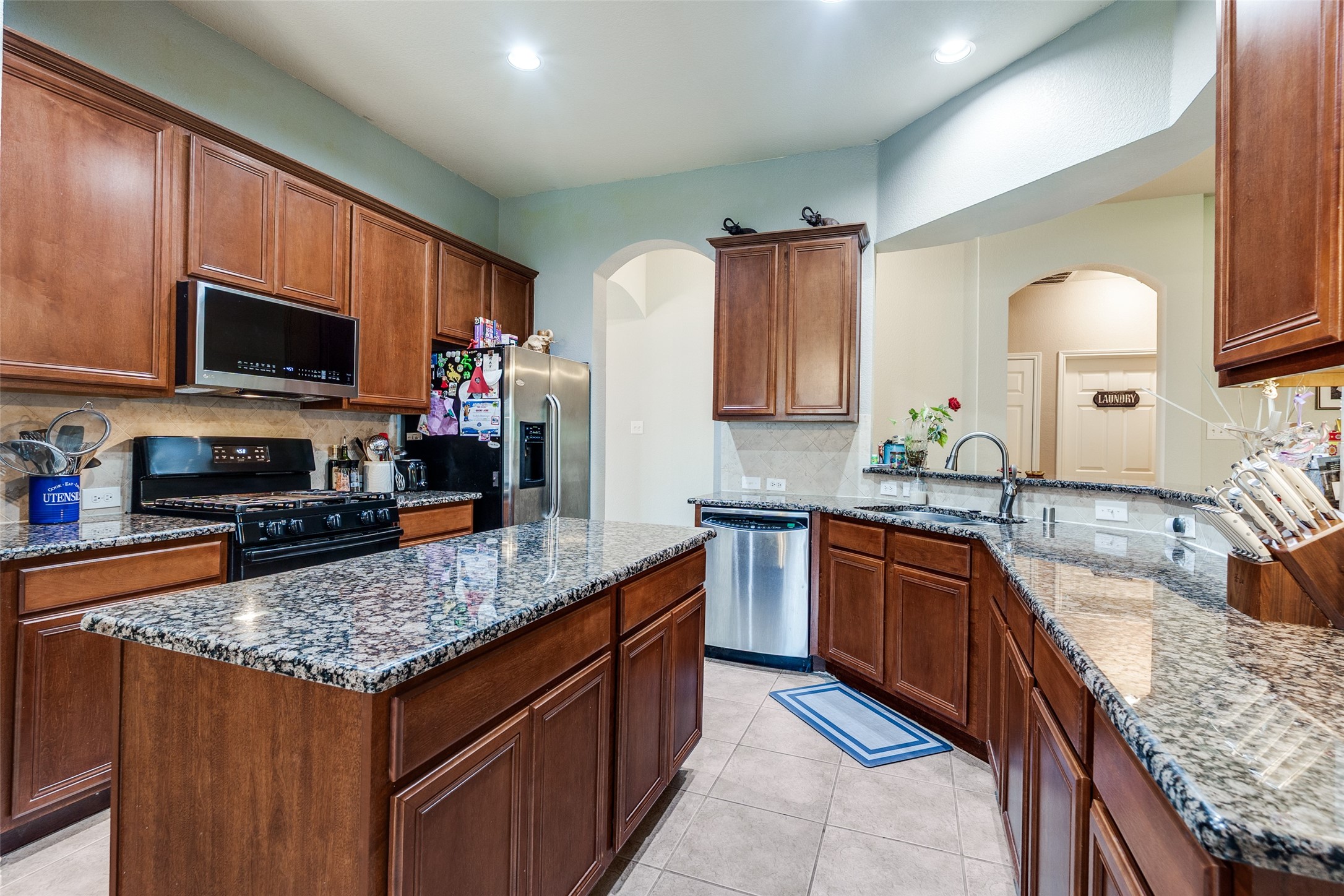 9204 Lockhart Drive Arlington TX 76002